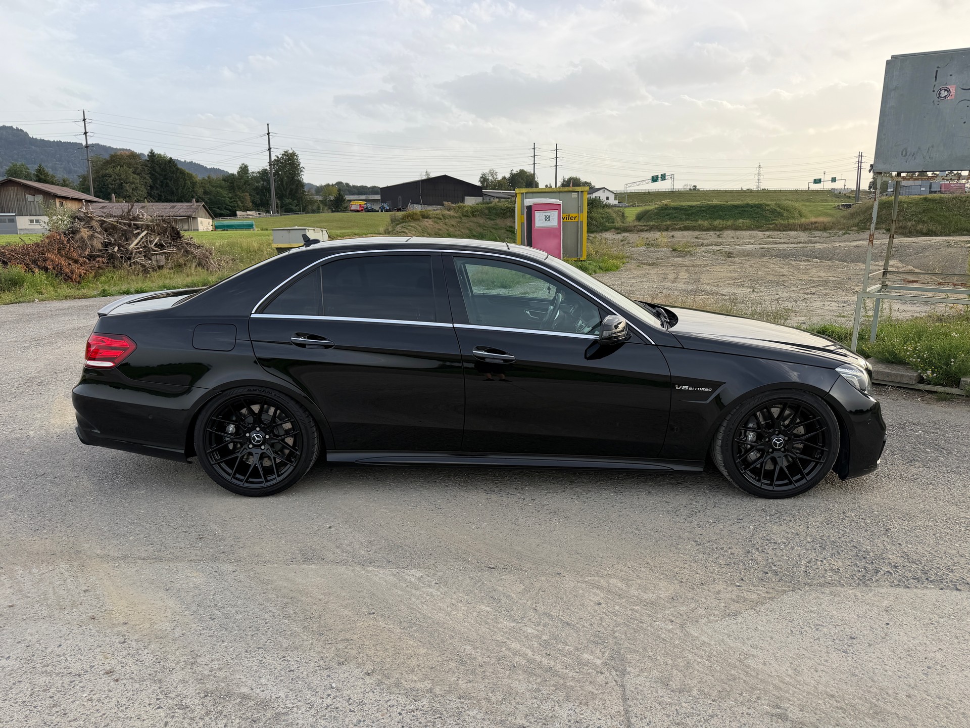 MERCEDES-BENZ E 63 AMG-image-2