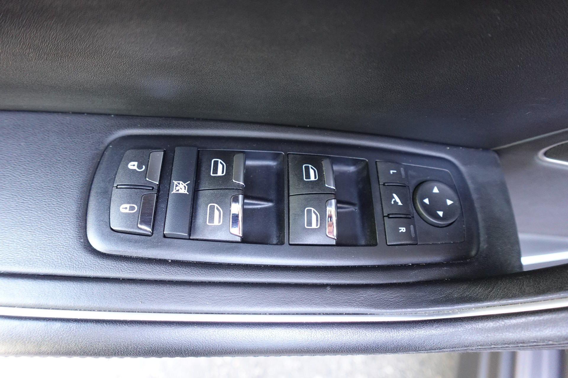 MASERATI Levante S 3.0 V6 Automatica-image-9