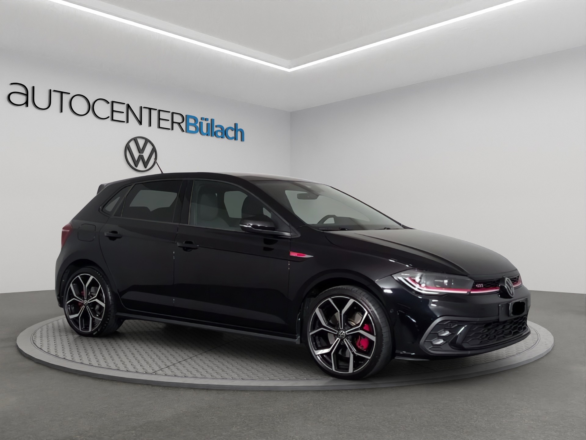 VW Polo 2.0 TSI GTI DSG-image-2