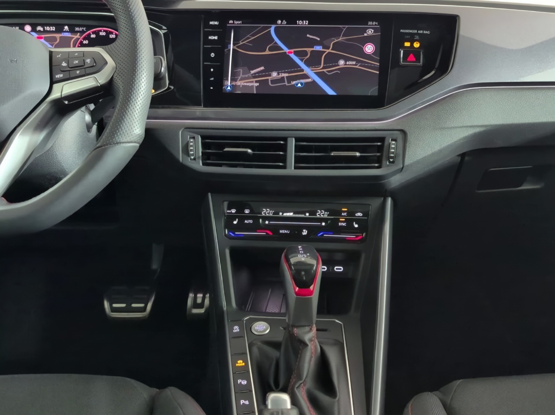 VW Polo 2.0 TSI GTI DSG-image-8