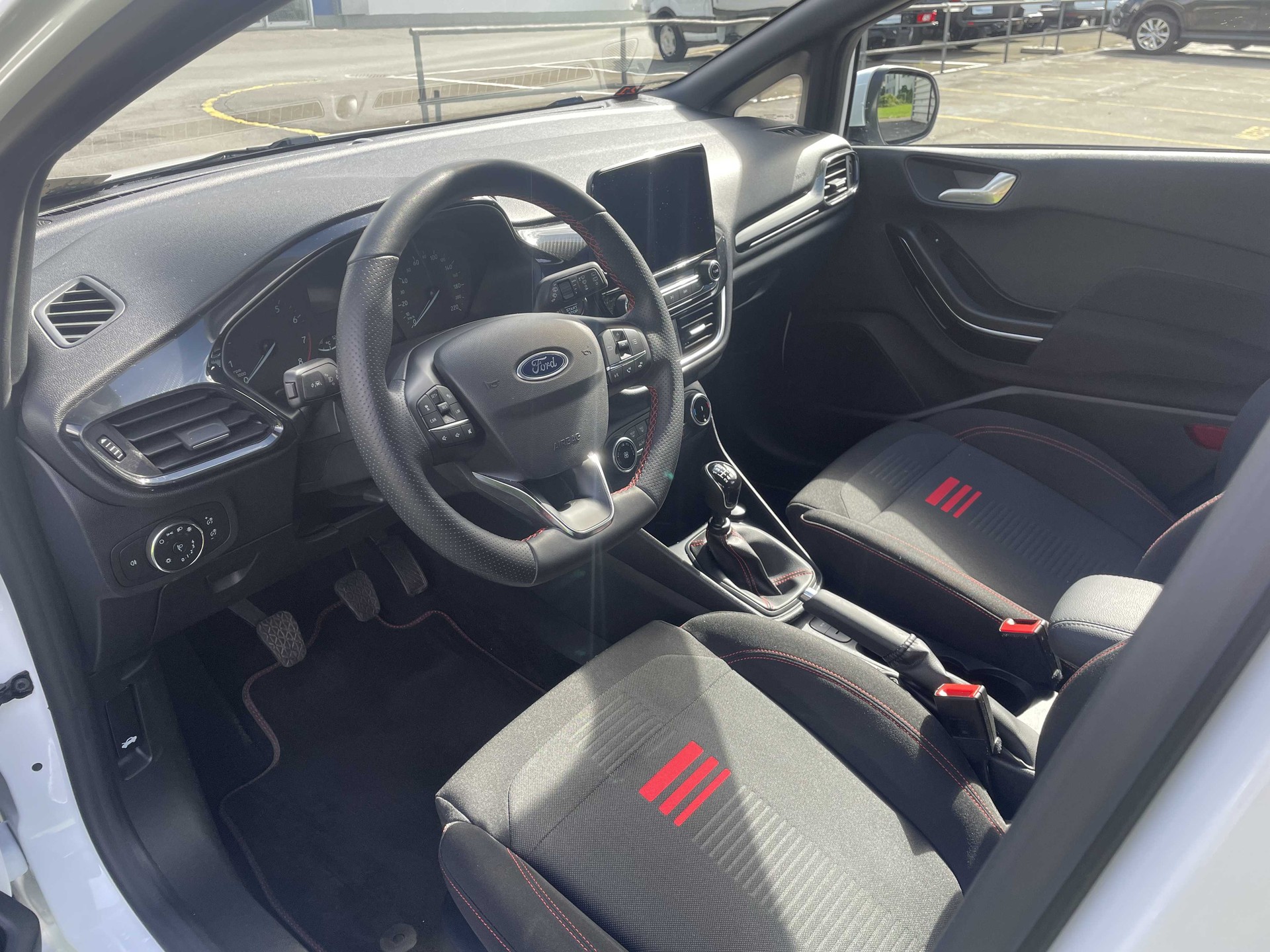 FORD Fiesta 1.0 EcoB 100PS ST-Line-image-8