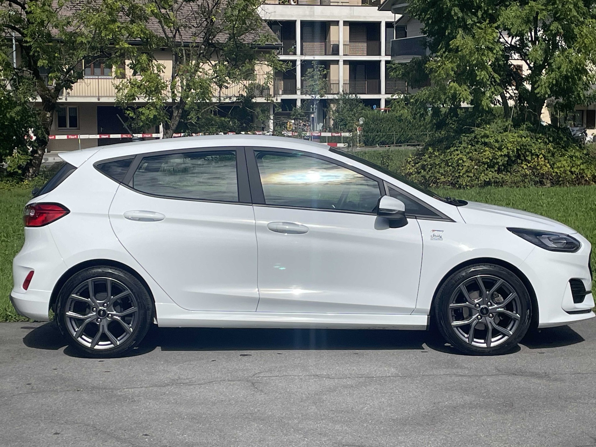 FORD Fiesta 1.0 EcoB 100PS ST-Line-image-6