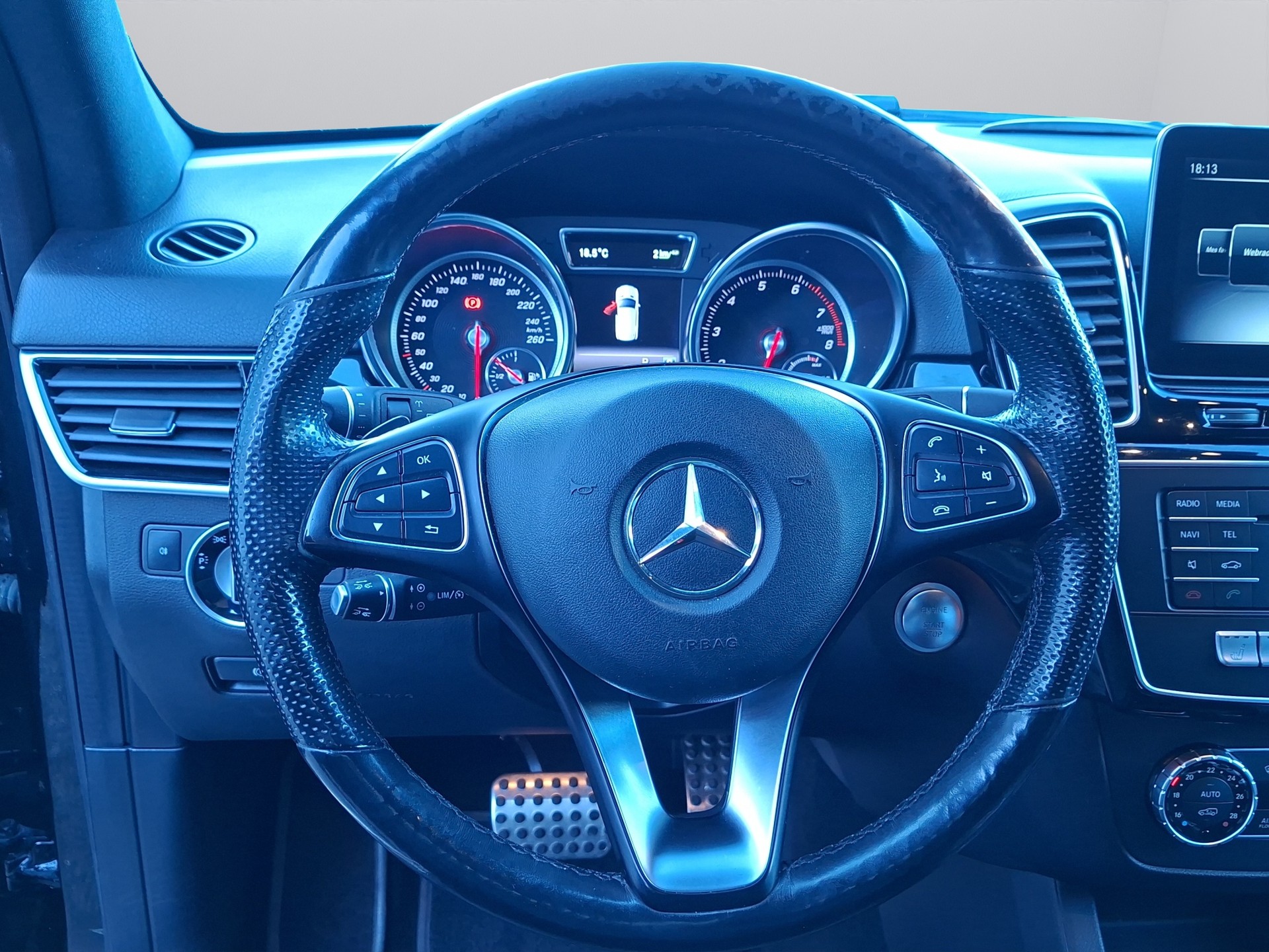 MERCEDES-BENZ GLE 500 e 4Matic 7G-Tronic-image-6