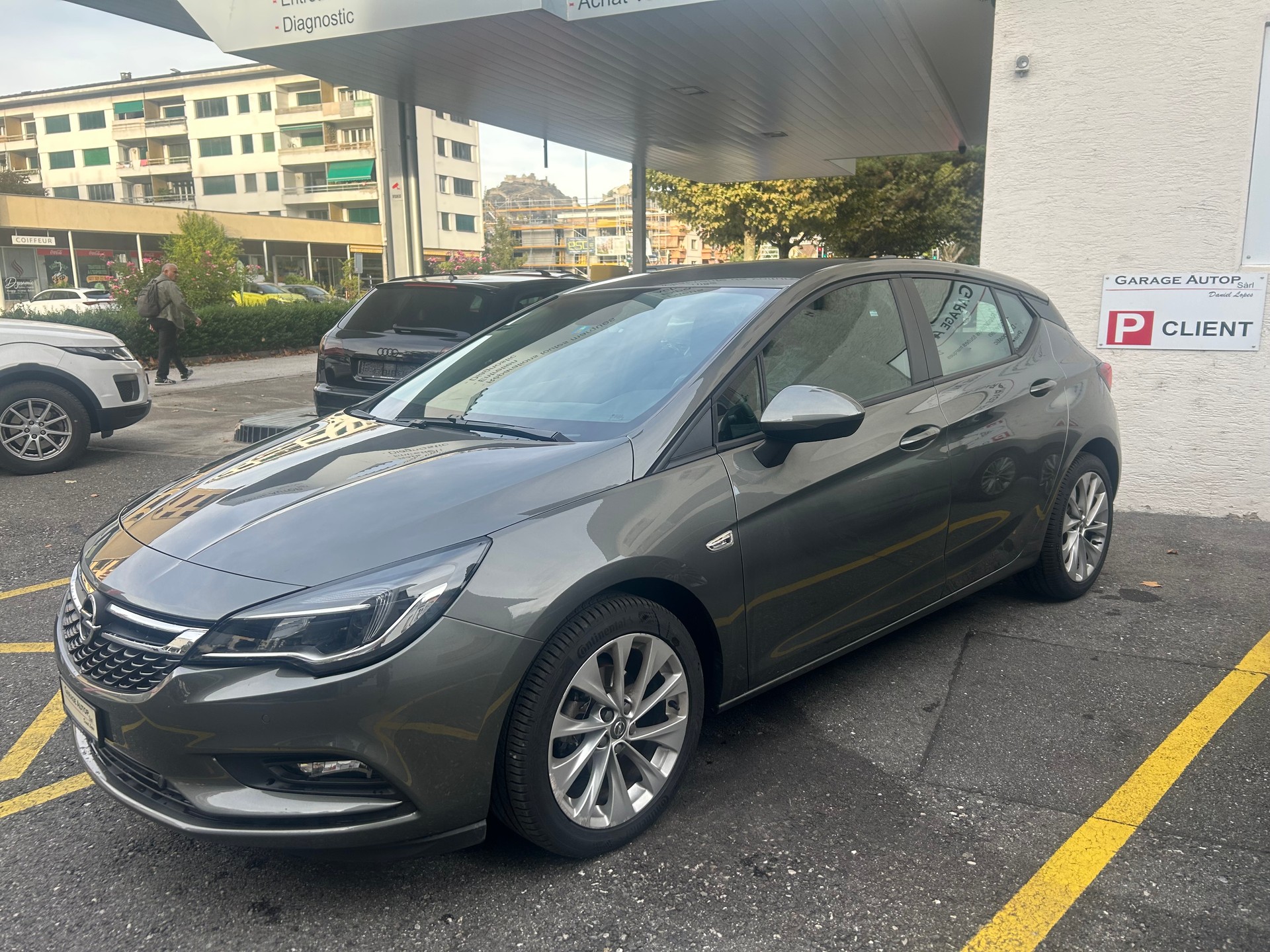 OPEL Astra 1.4i Turbo Dynamic Automatic-image-0