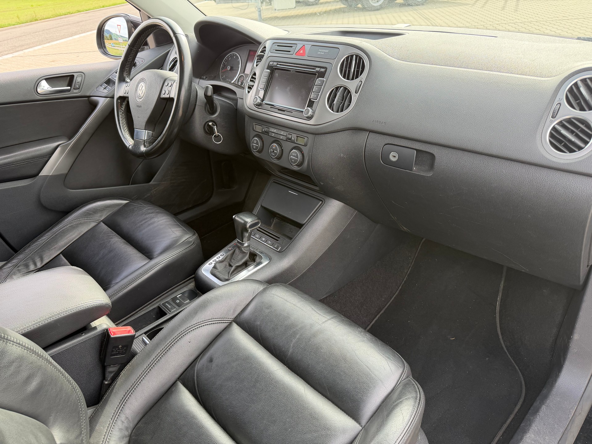 VW Tiguan 2.0 TSI Sport&Style Tiptronic-image-5