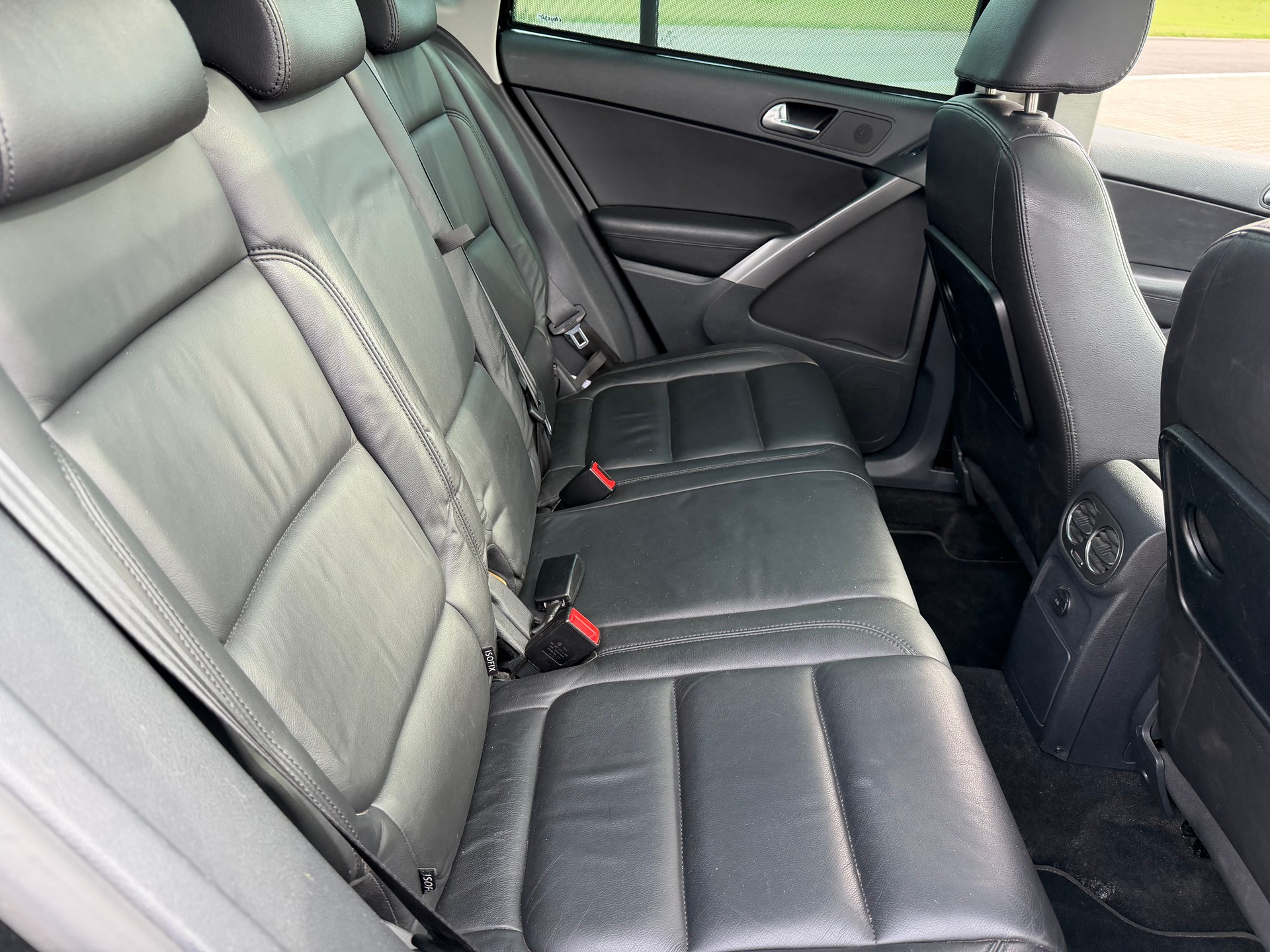 VW Tiguan 2.0 TSI Sport&Style Tiptronic-image-7