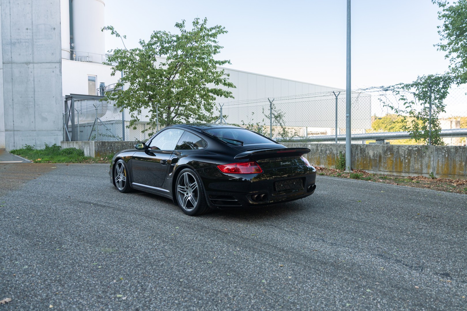 PORSCHE 911 Turbo-image-2