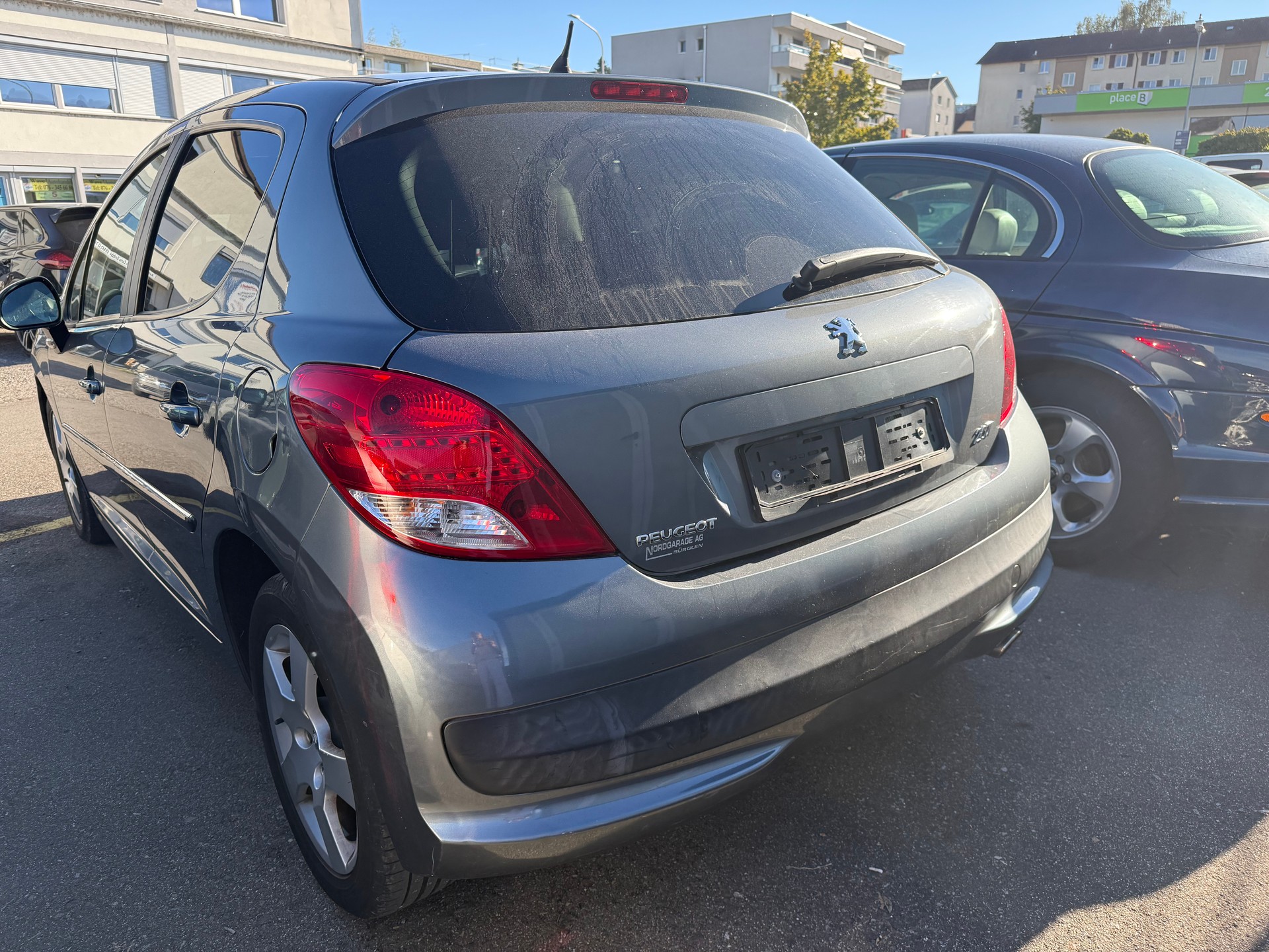 PEUGEOT 207 1.6 16V Allure Automatic-image-11