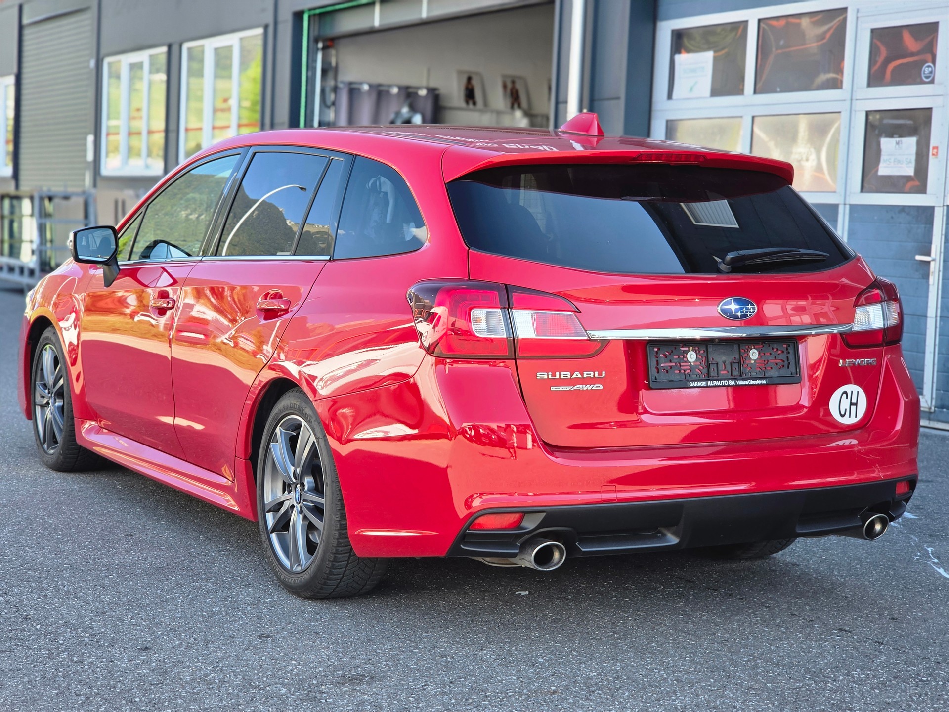 SUBARU Levorg 2.0i Luxury AWD Lineartronic-image-5
