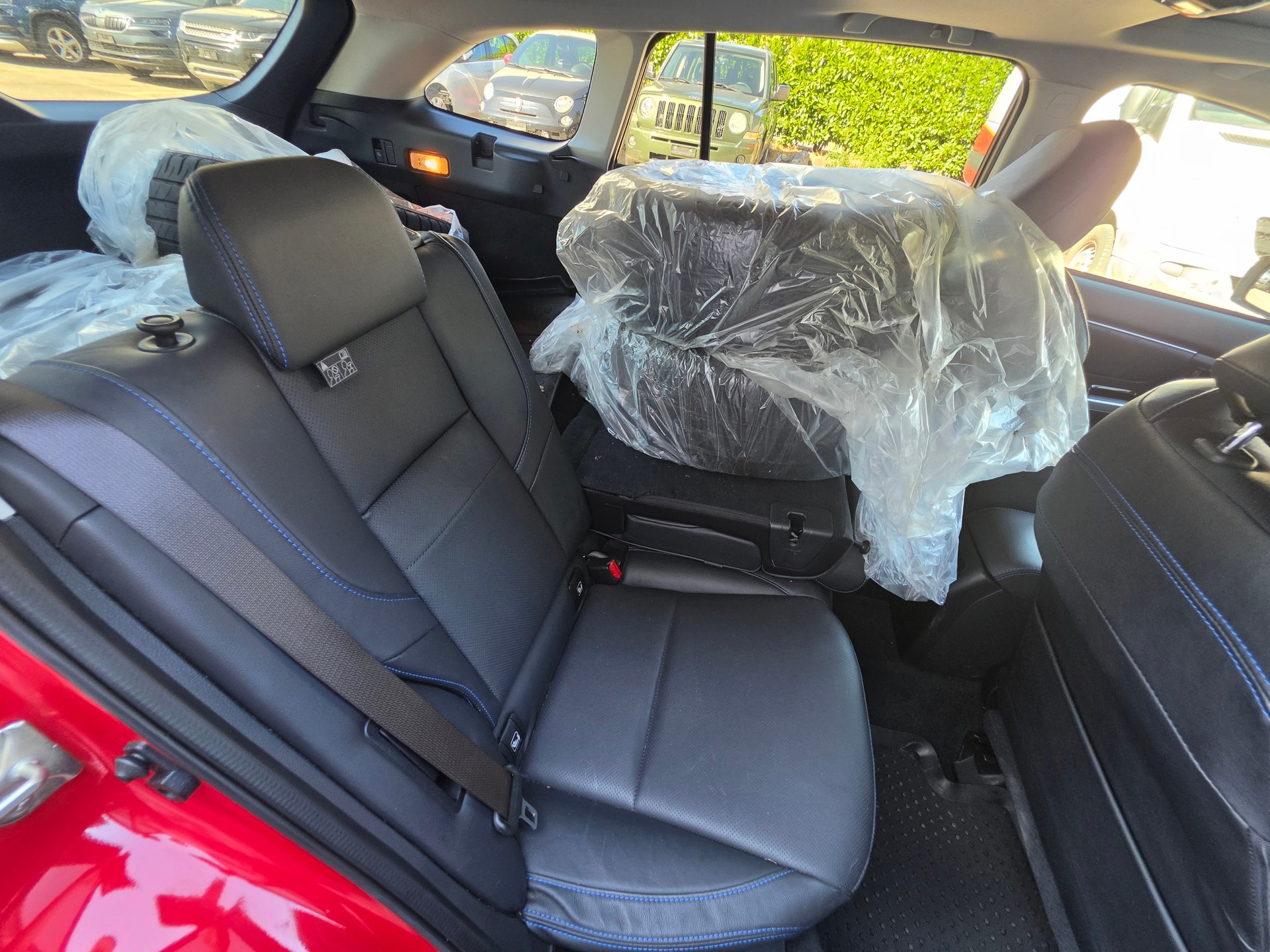 SUBARU Levorg 2.0i Luxury AWD Lineartronic-image-6