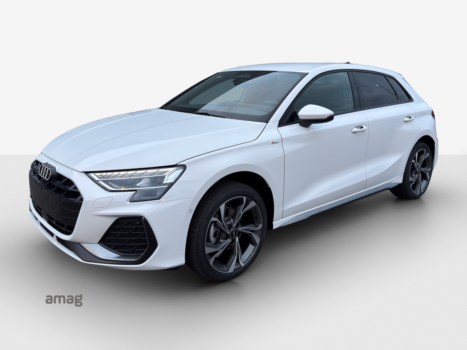 AUDI A3 Sportback TFSI 110 kW S line Attraction S tronic