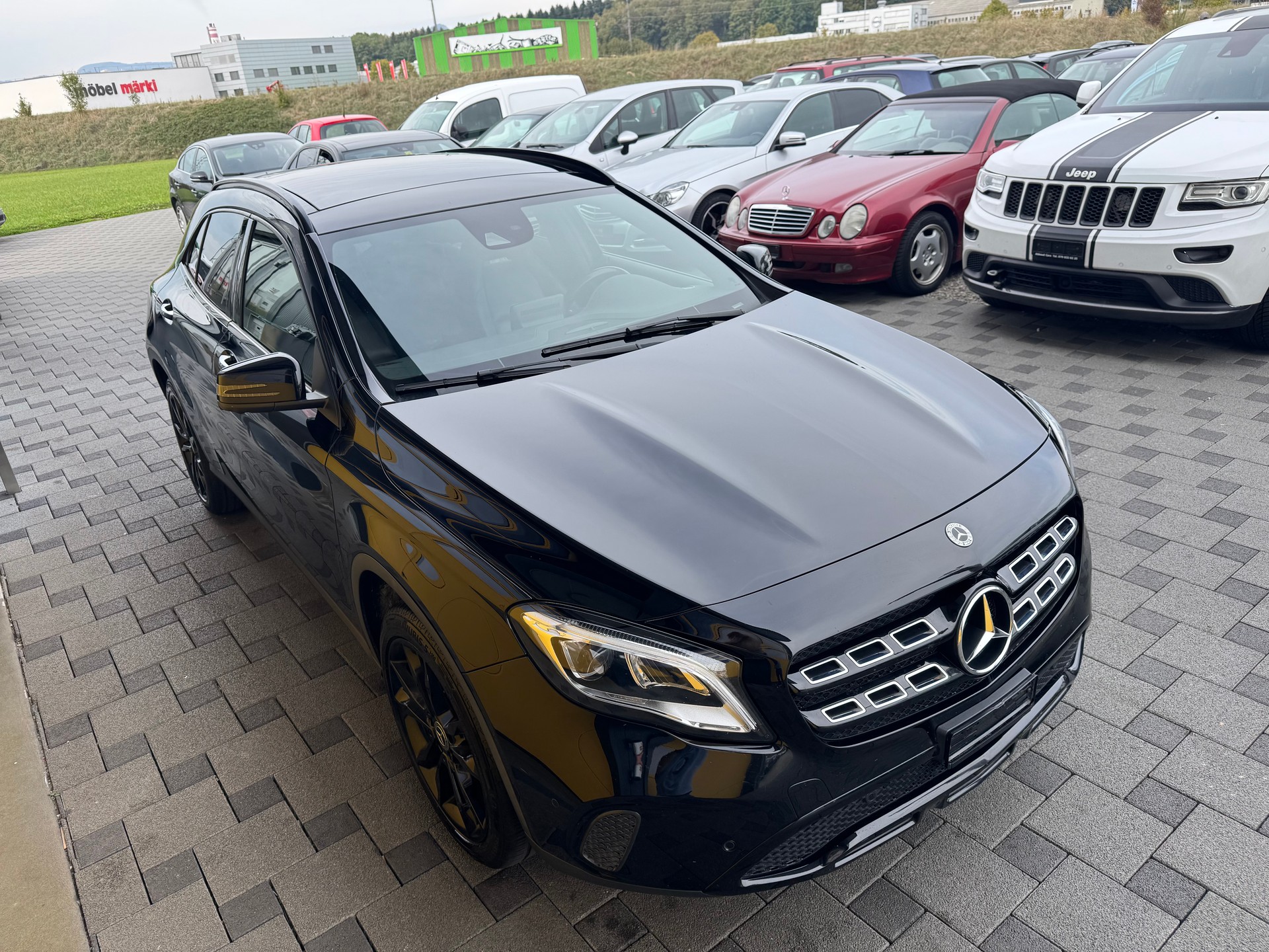 MERCEDES-BENZ GLA 200 Night Star-image-2