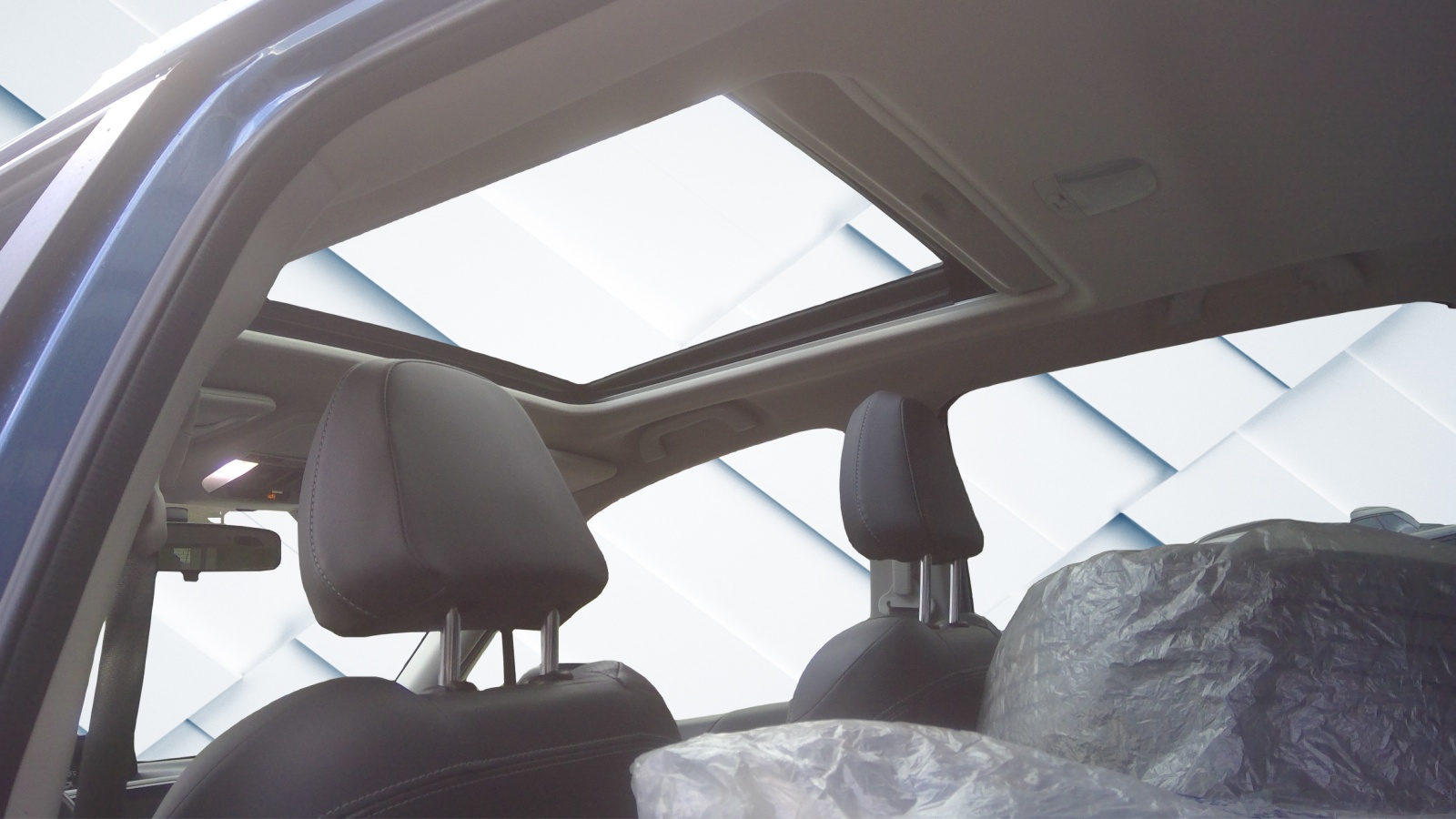 SUBARU Forester 2.0i e-Boxer Luxury Lineartronic-image-11