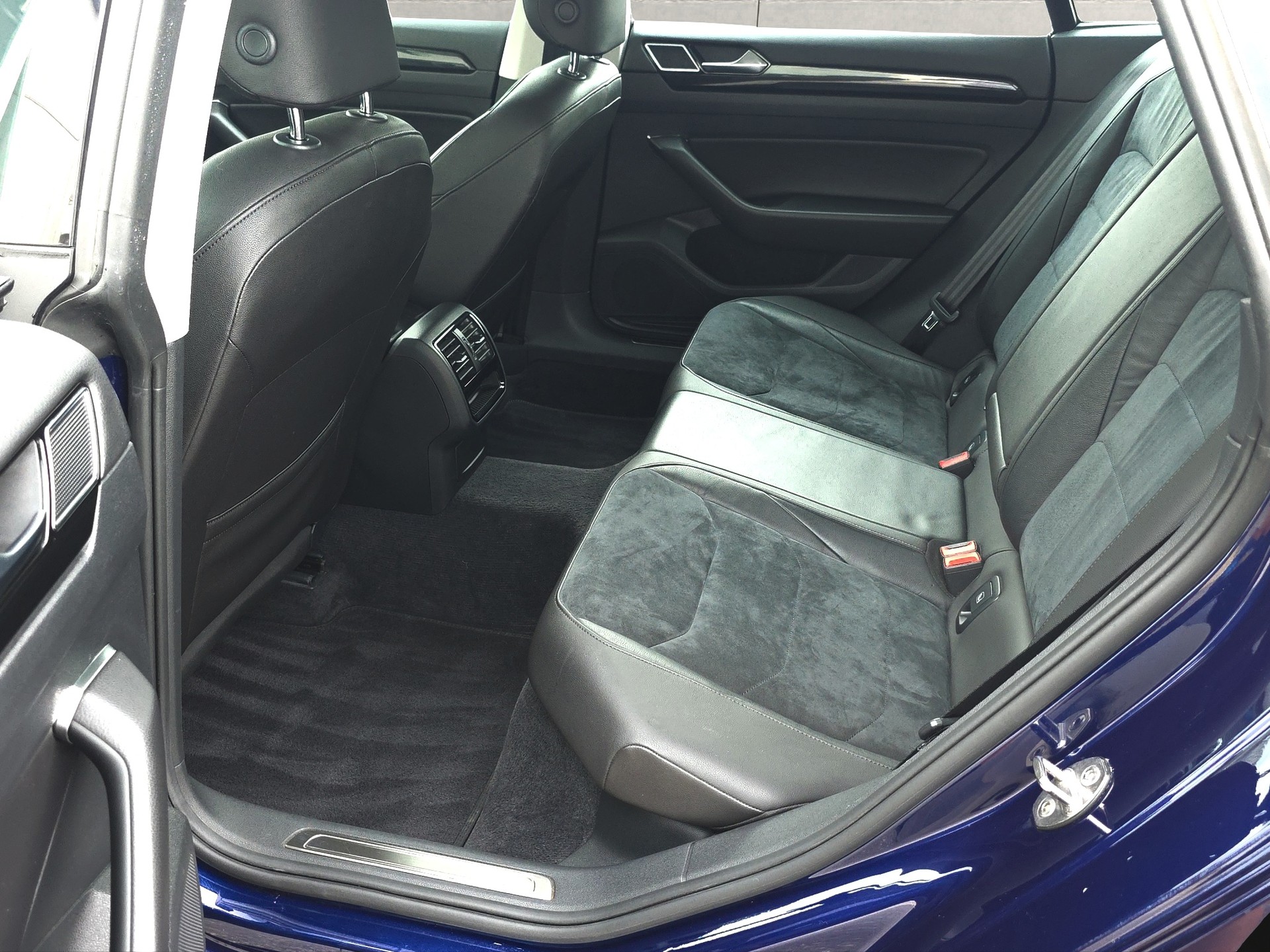 VW Arteon 2.0 TDI BMT Elegance DSG-image-10