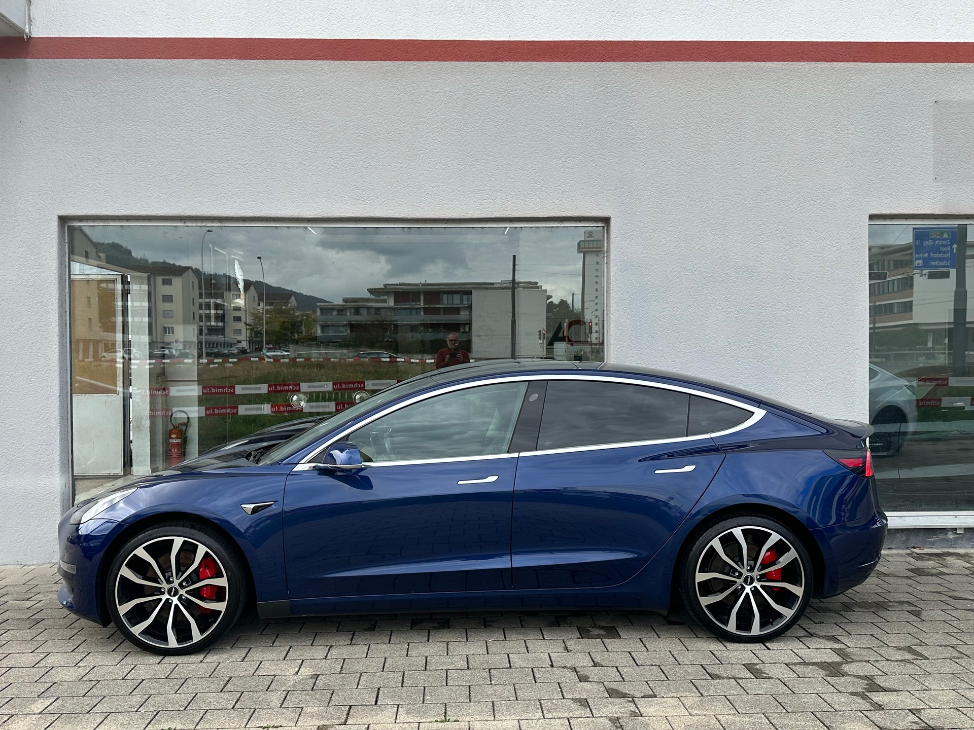 TESLA TESLA Model 3 Performance Dual Motor AWD-image-3