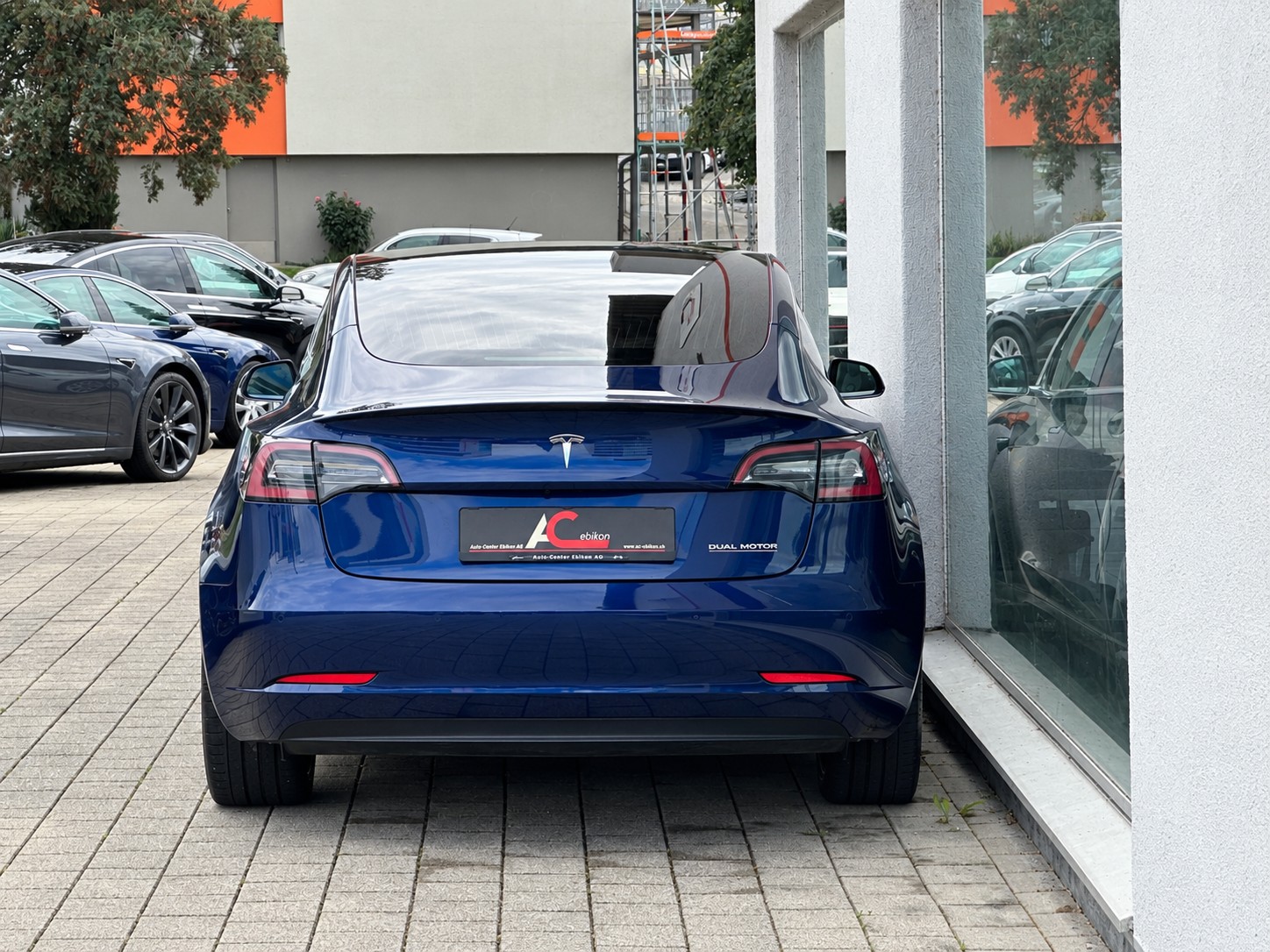 TESLA TESLA Model 3 Performance Dual Motor AWD-image-4