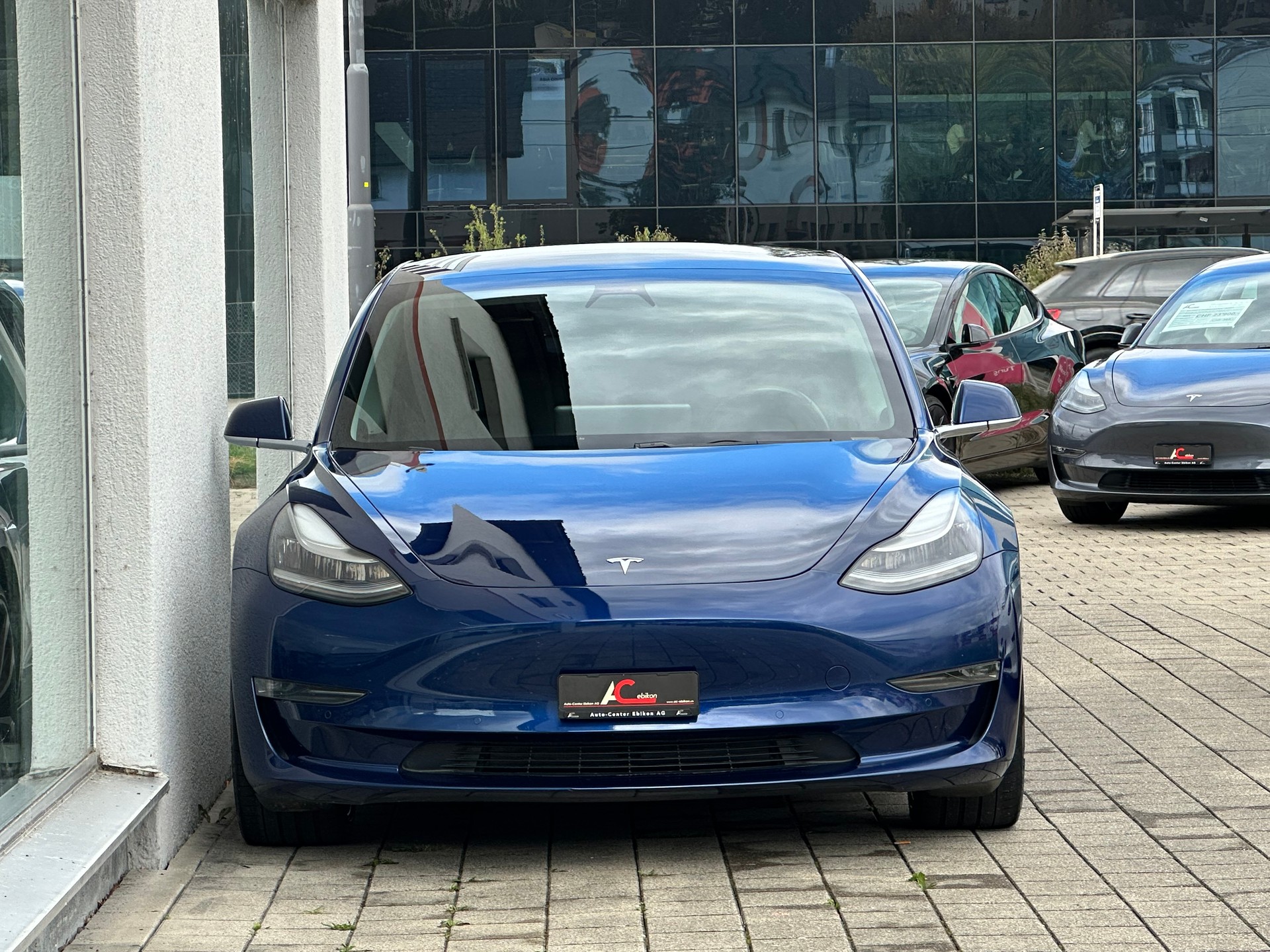 TESLA TESLA Model 3 Performance Dual Motor AWD-image-2