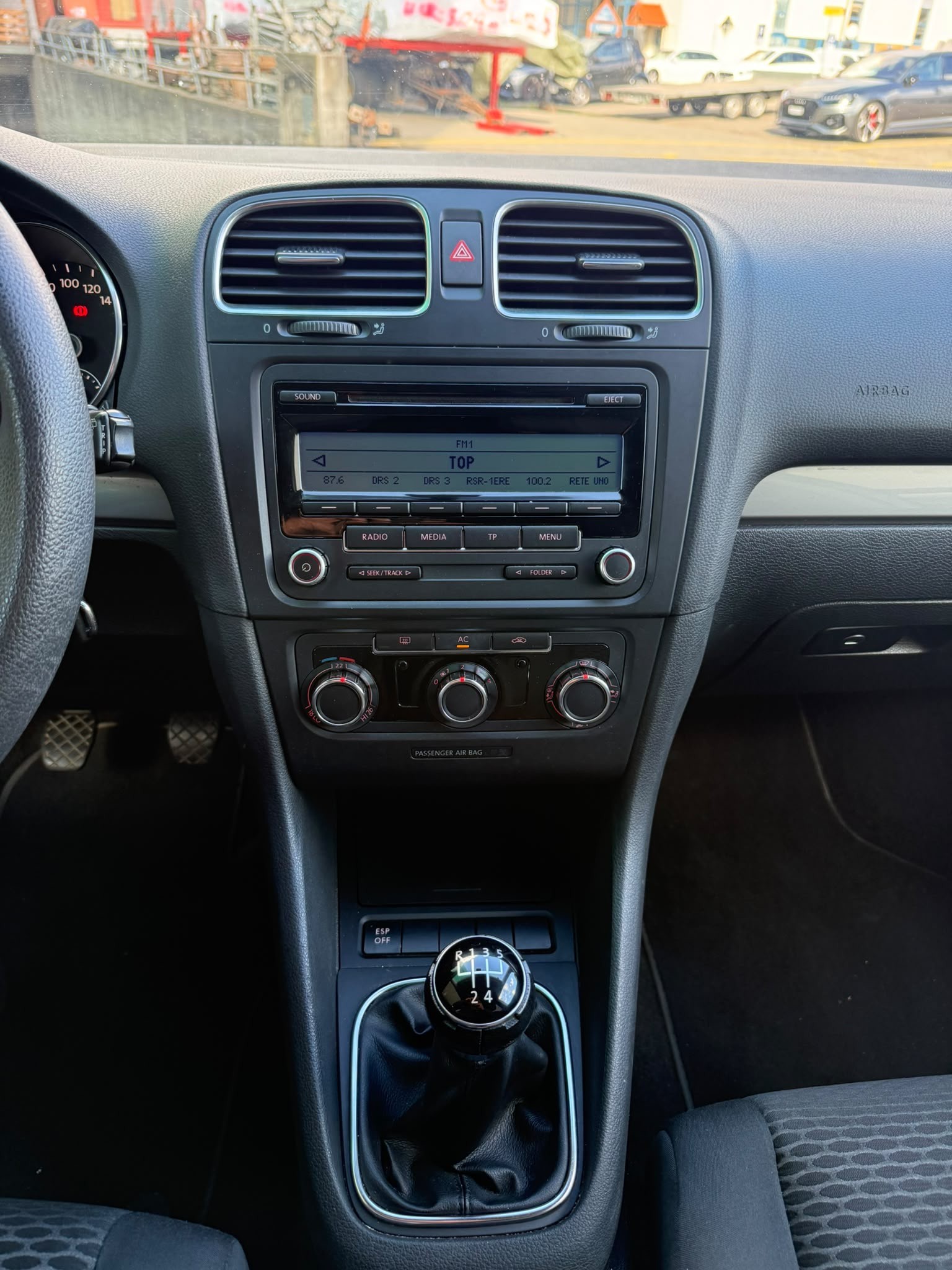 VW Golf 1.6 Comfortline-image-10