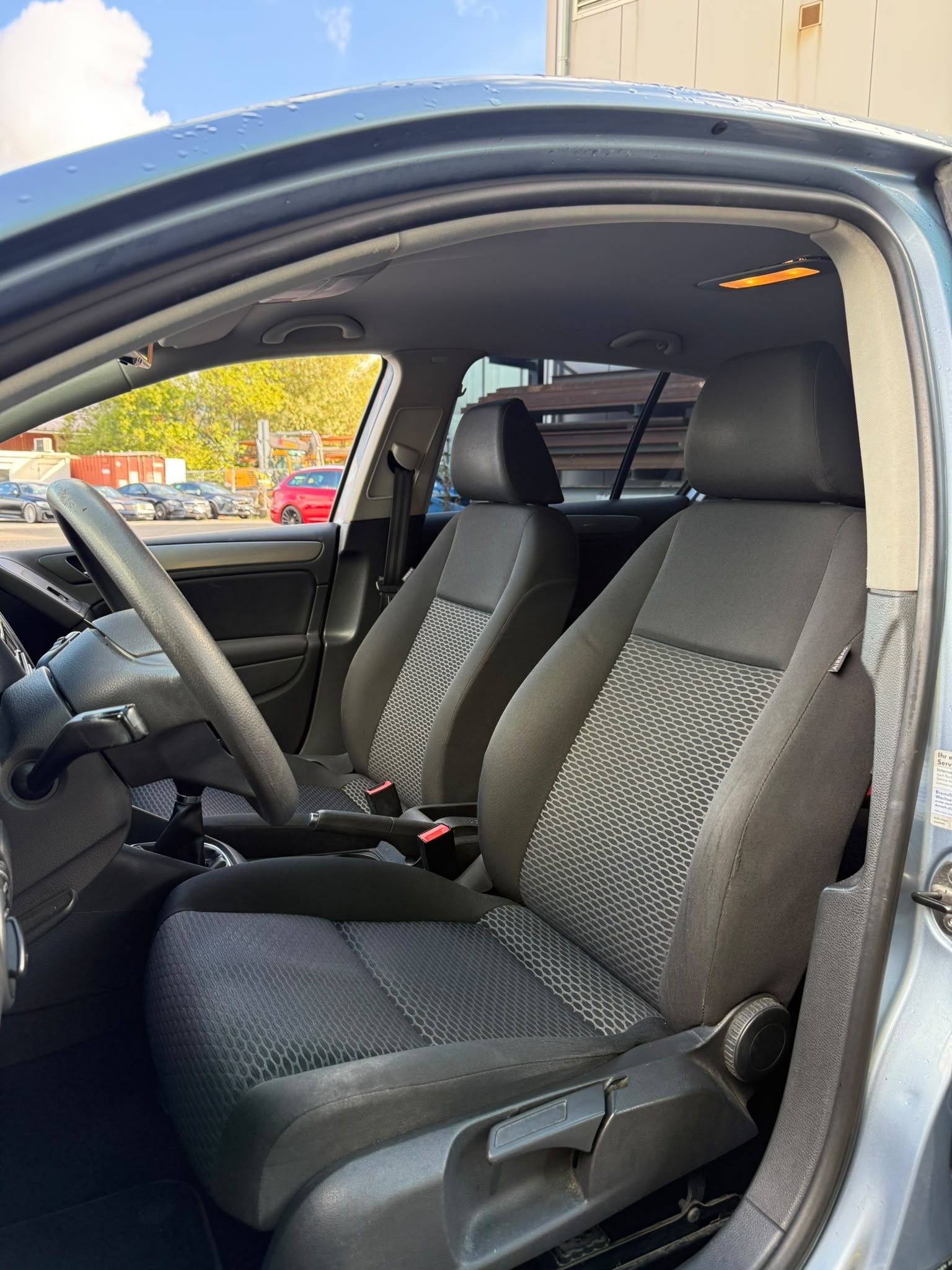 VW Golf 1.6 Comfortline-image-8