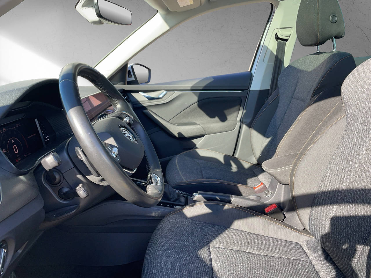 SKODA Kamiq 1.5 TSI Ambition DSG-image-4