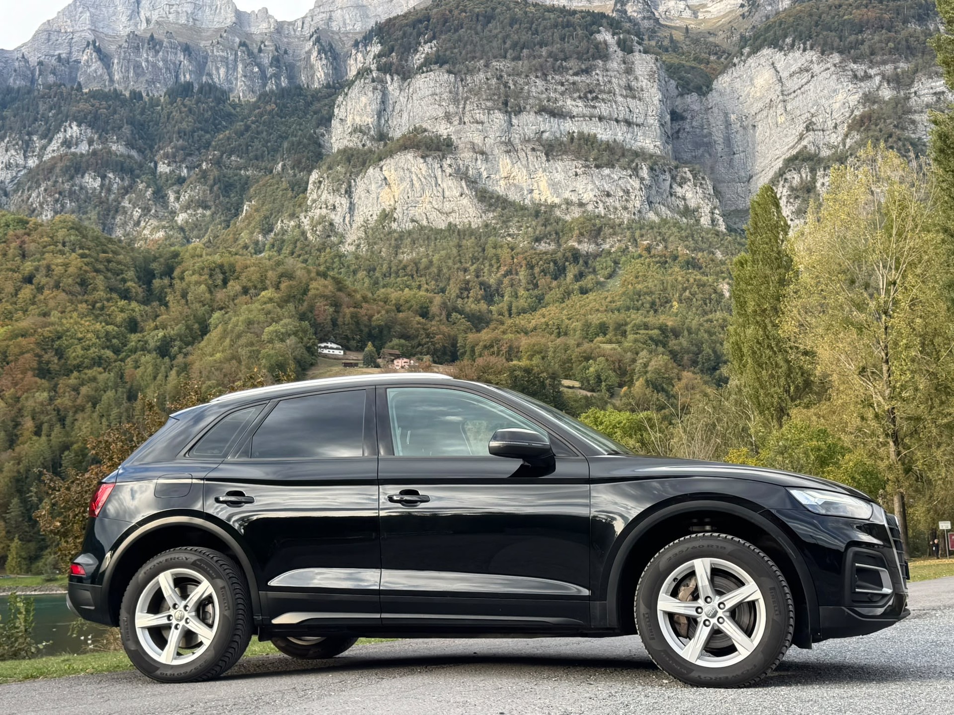 AUDI Q5 40 TDI quattro S-tronic-image-4