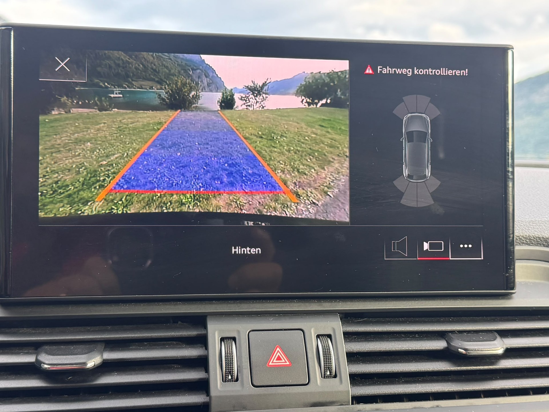 AUDI Q5 40 TDI quattro S-tronic-image-20