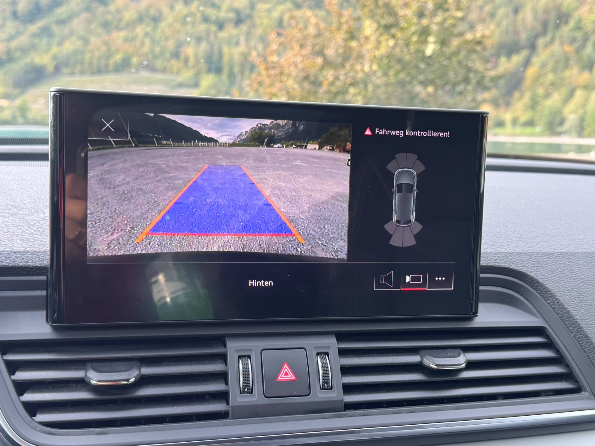 AUDI Q5 40 TDI quattro S-tronic-image-19