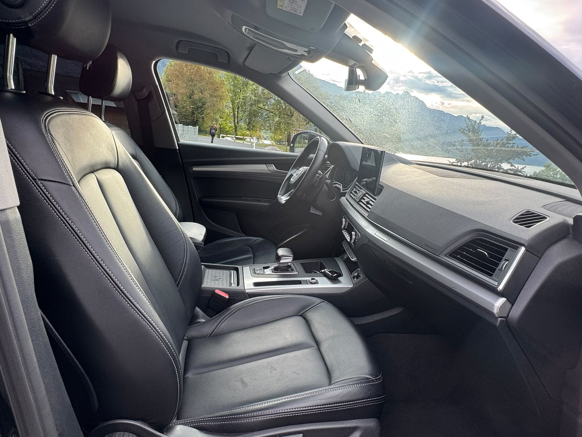 AUDI Q5 40 TDI quattro S-tronic-image-13