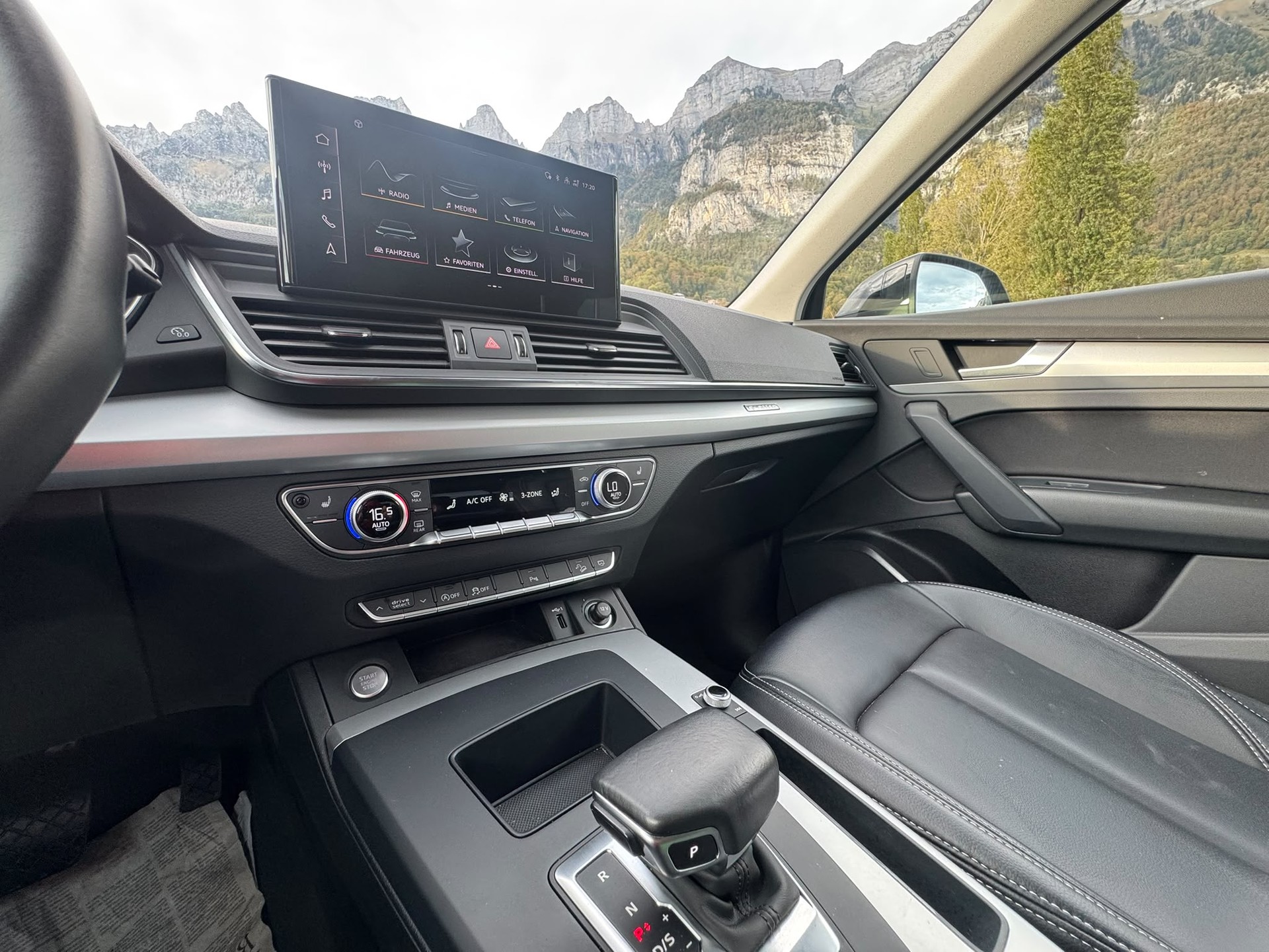 AUDI Q5 40 TDI quattro S-tronic-image-17