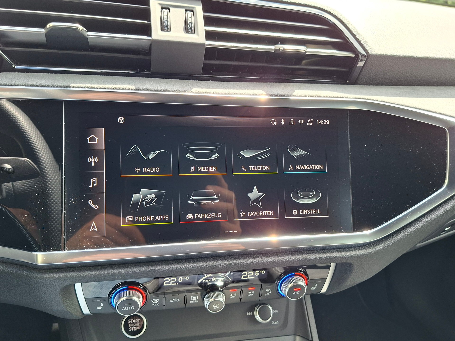 AUDI Q3 40 TDI S line quattro S-tronic *inkl. Anhängerkupplung+Garantie+Servicepaket*-image-15