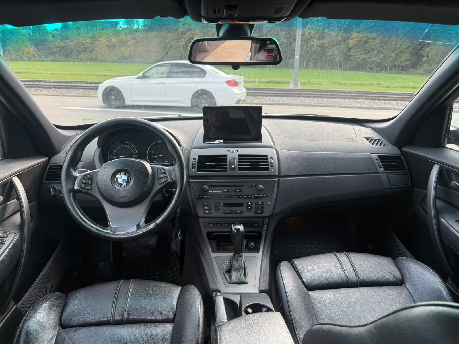 BMW X3 3.0i-image-9