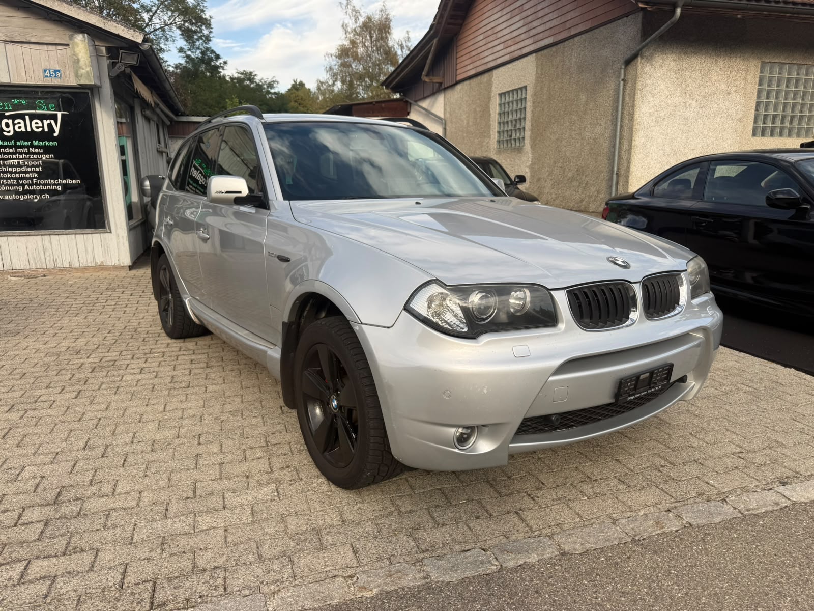 BMW X3 3.0i-image-3