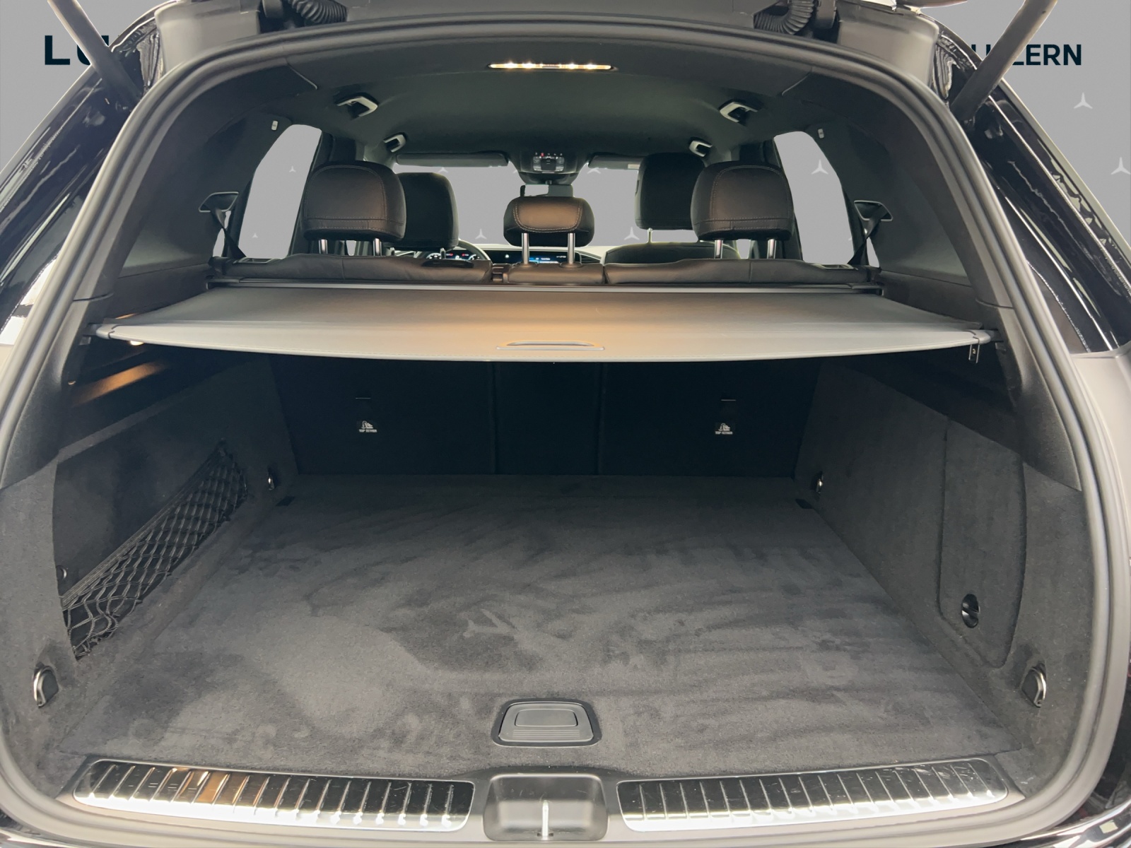 MERCEDES-BENZ GLE 450 4Matic AMG Line 9G-Tronic-image-14
