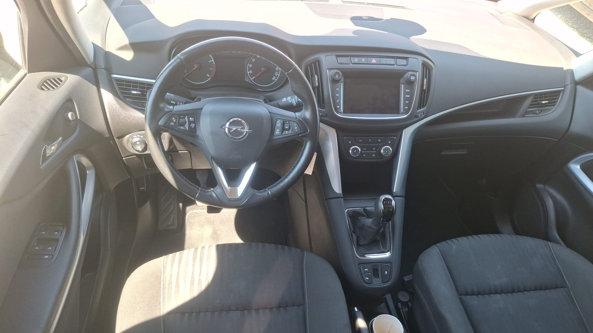 OPEL Zafira 1.4i 16V Excellence-image-8