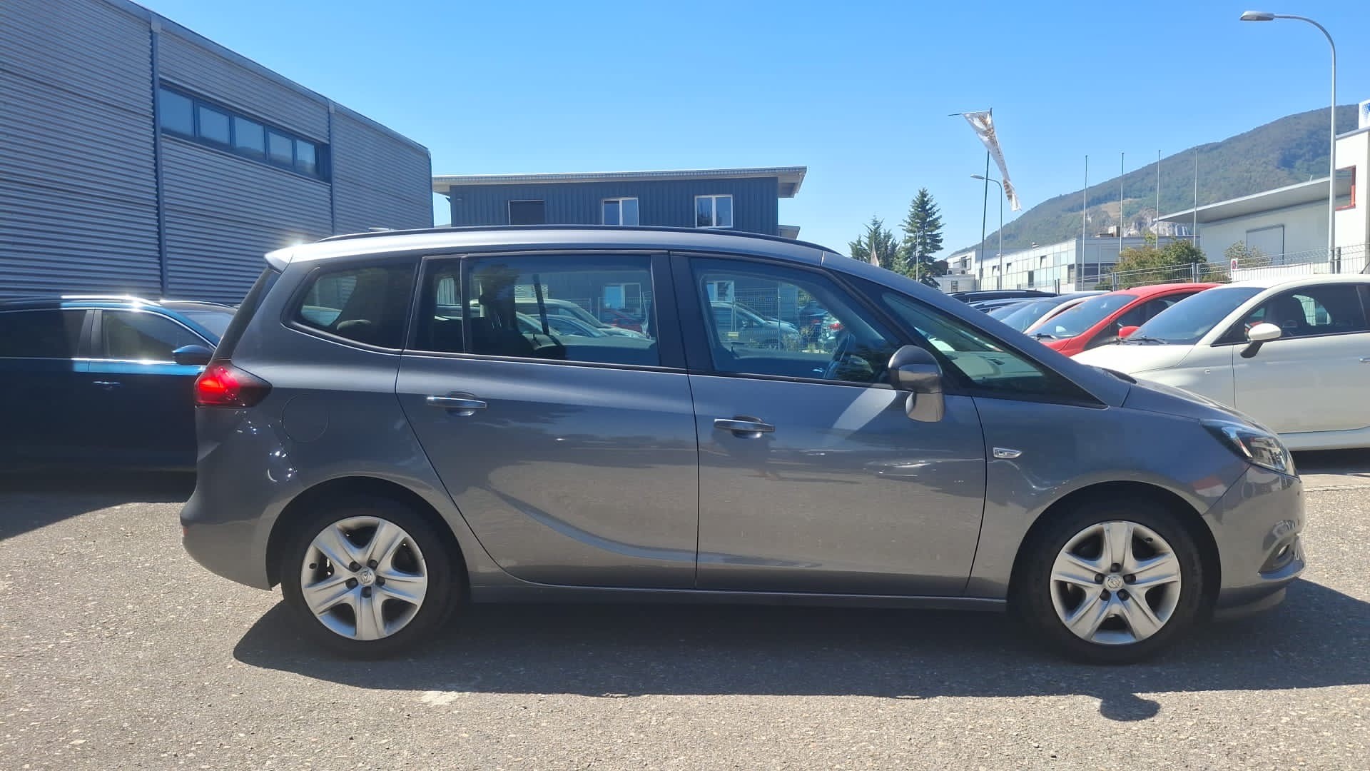 OPEL Zafira 1.4i 16V Excellence-image-6