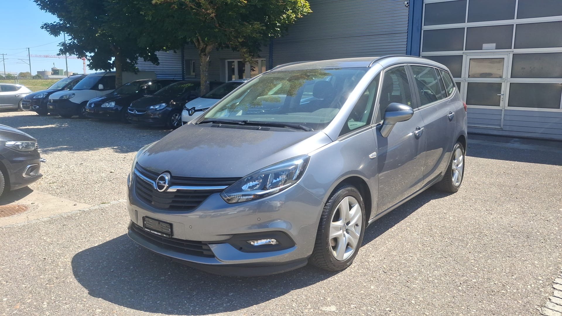 Car photo