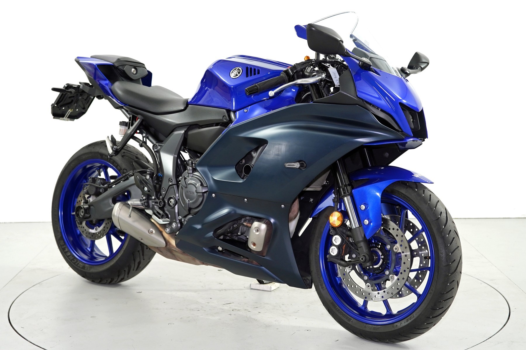 YAMAHA R7 ABS-showroom-element-1