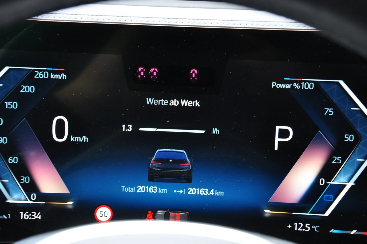 BMW M340i xDrive 48V Touring Steptronic M Sport Pro-image-23