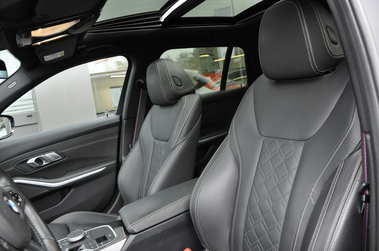 BMW M340i xDrive 48V Touring Steptronic M Sport Pro-image-12