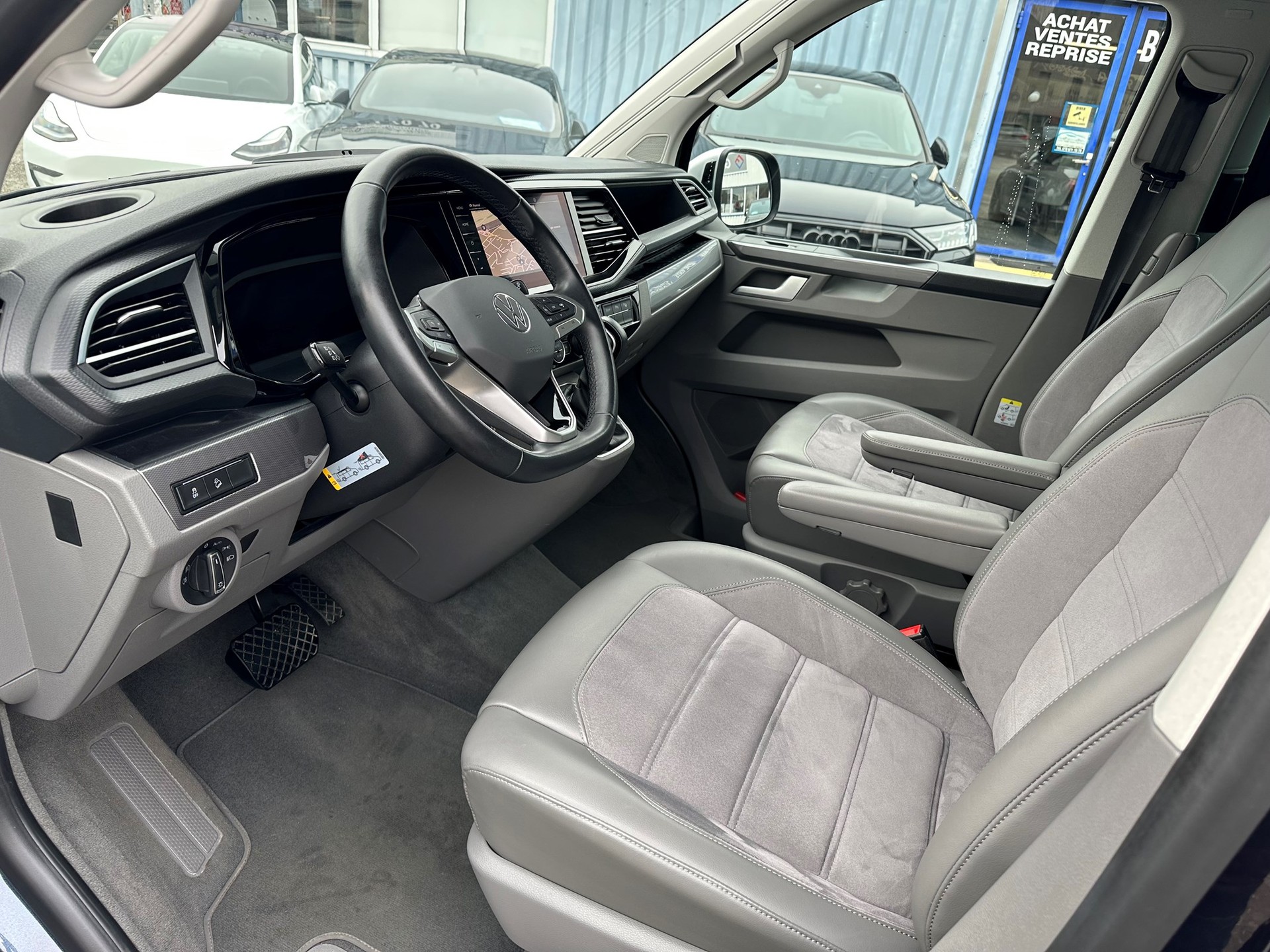 VW T6.1 California 2.0 Bi-TDI Ocean Liberty 4Motion-image-15