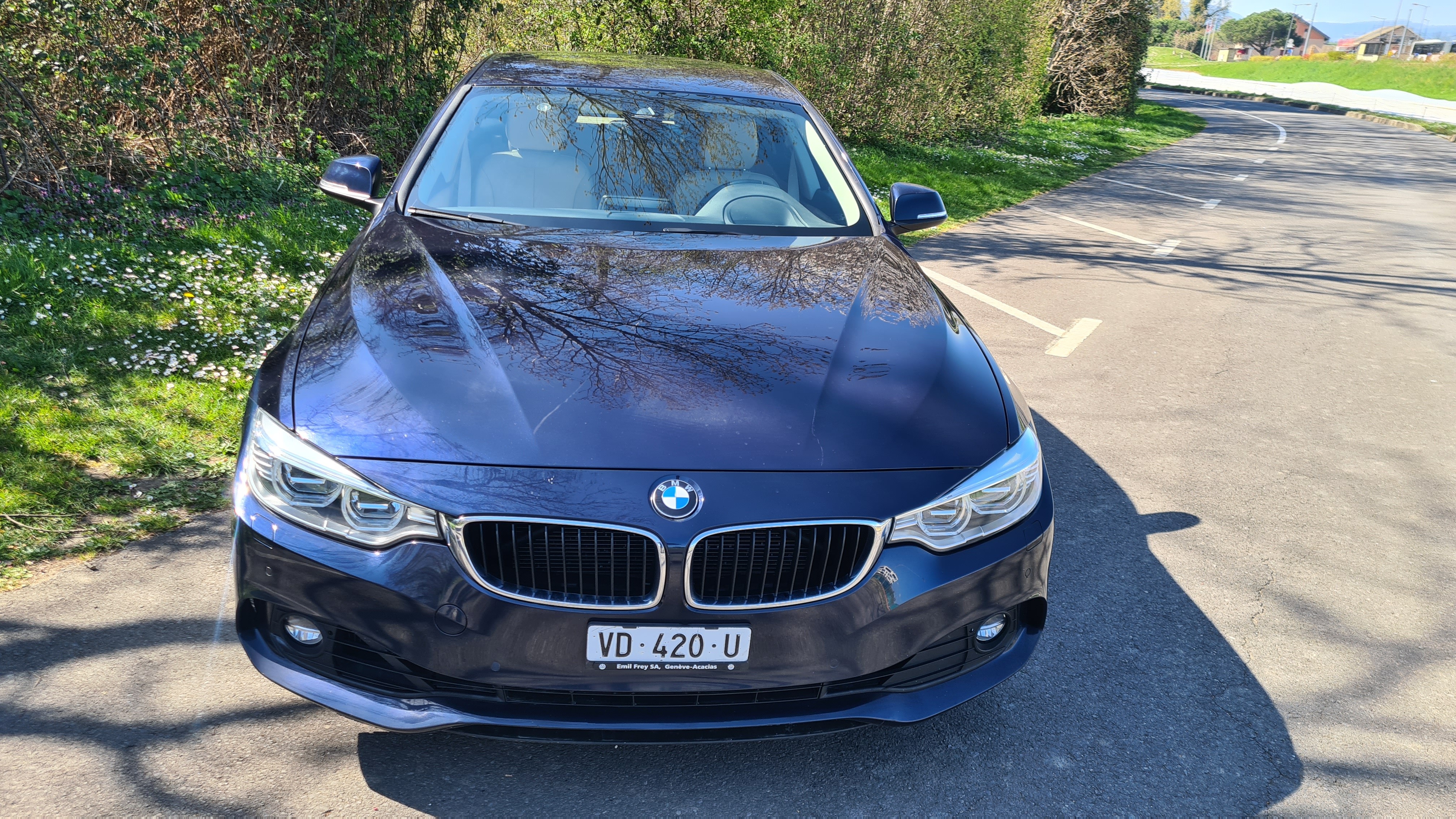 Car photo