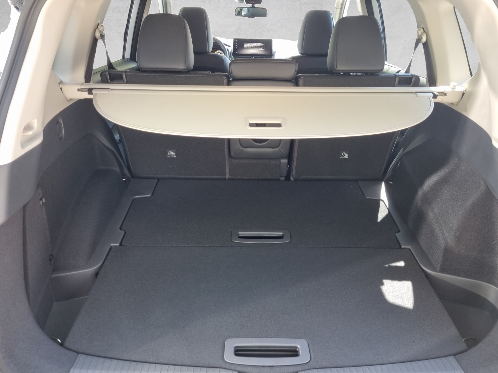 NISSAN X-Trail 1.5 VC-T N-Trek e-4orce-image-12