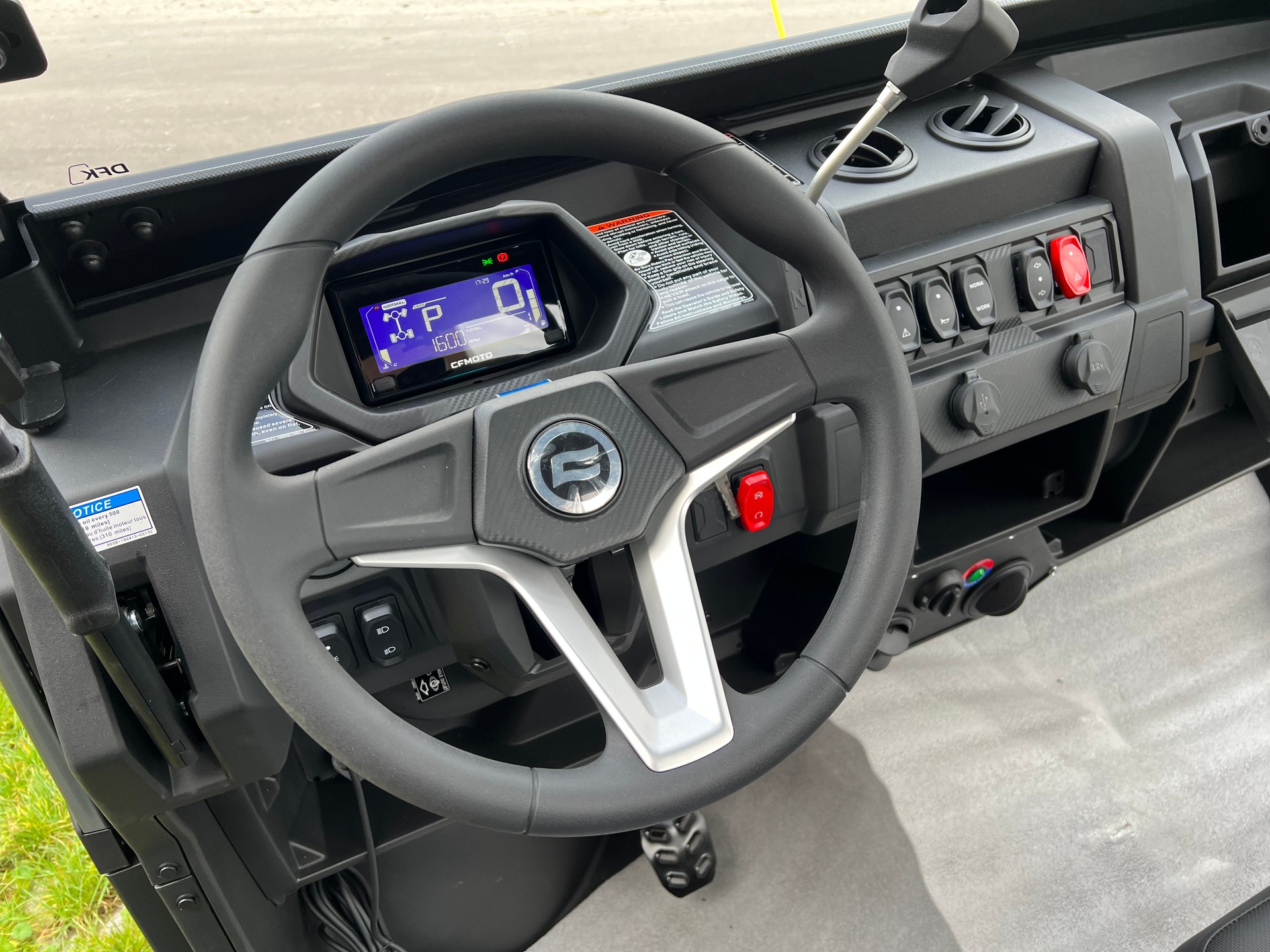 CF MOTO UForce 600 EFI 4x4-image-2