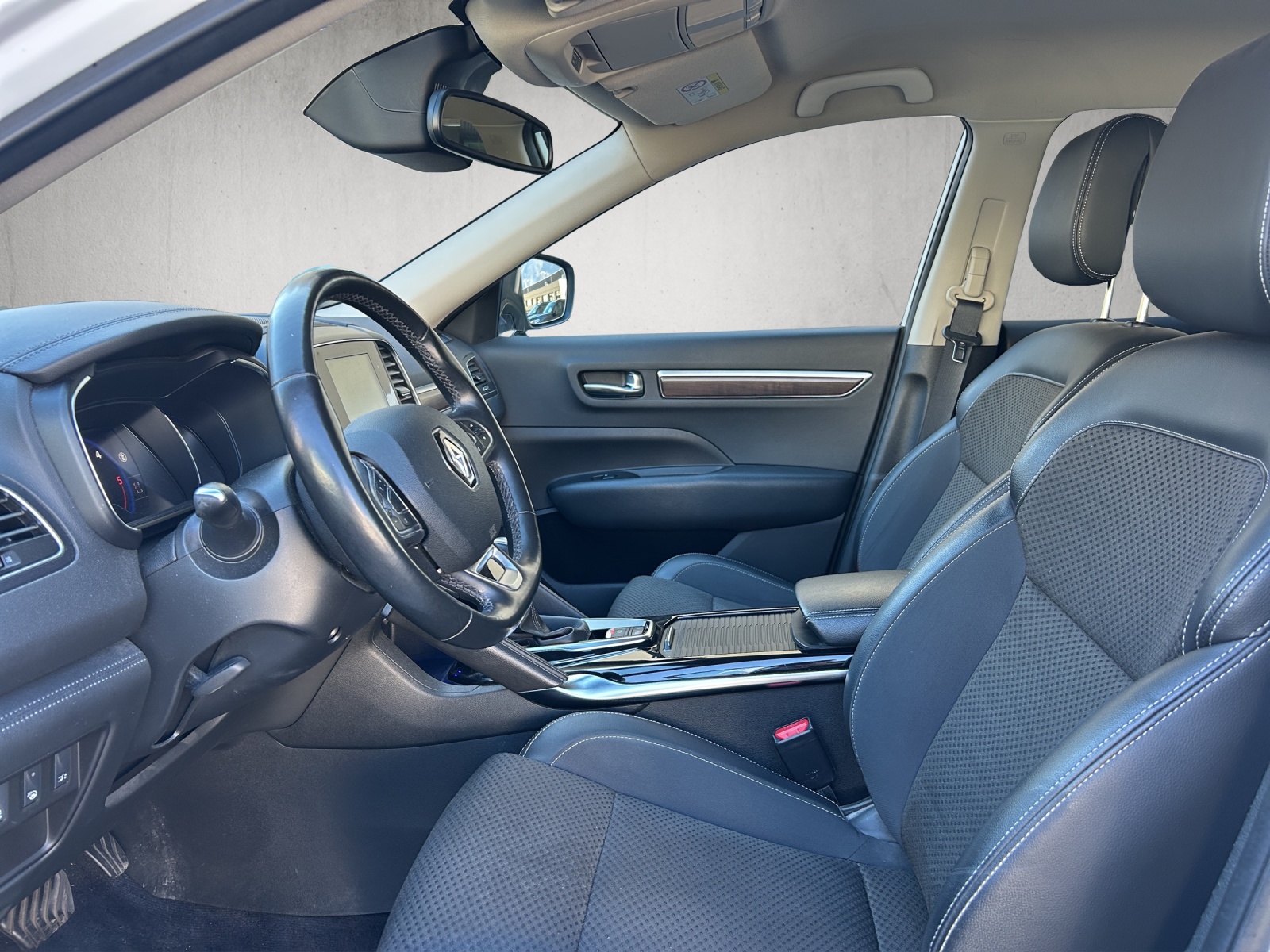 RENAULT Koleos 2.0 dCi Intens X-Tronic 4WD-image-9