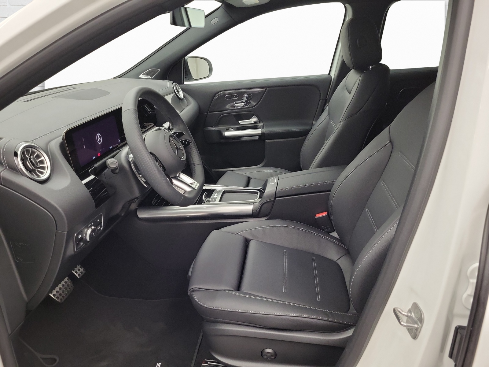MERCEDES-BENZ AMG GLA 45 S 4Matic+-image-6