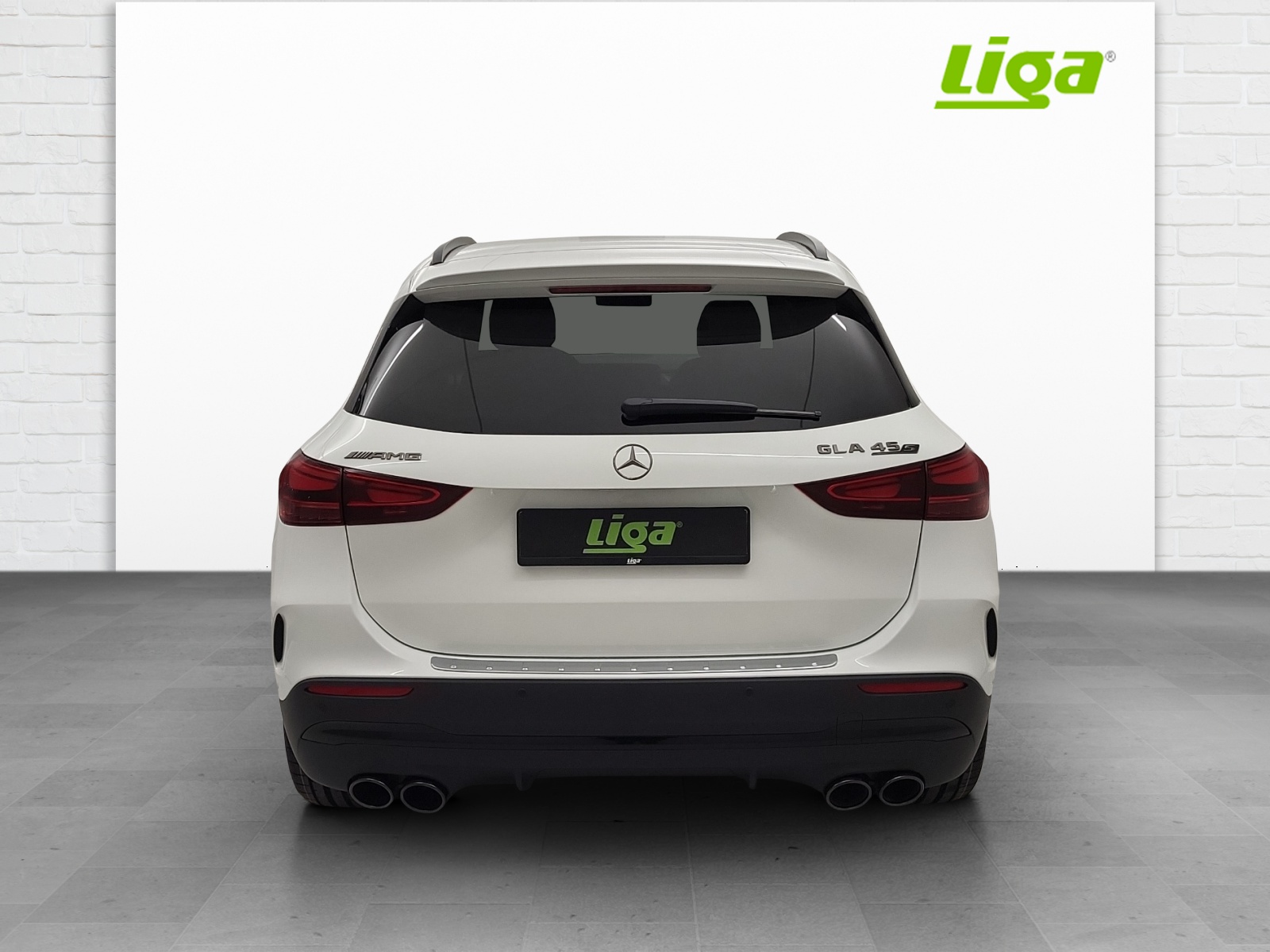MERCEDES-BENZ AMG GLA 45 S 4Matic+-image-4
