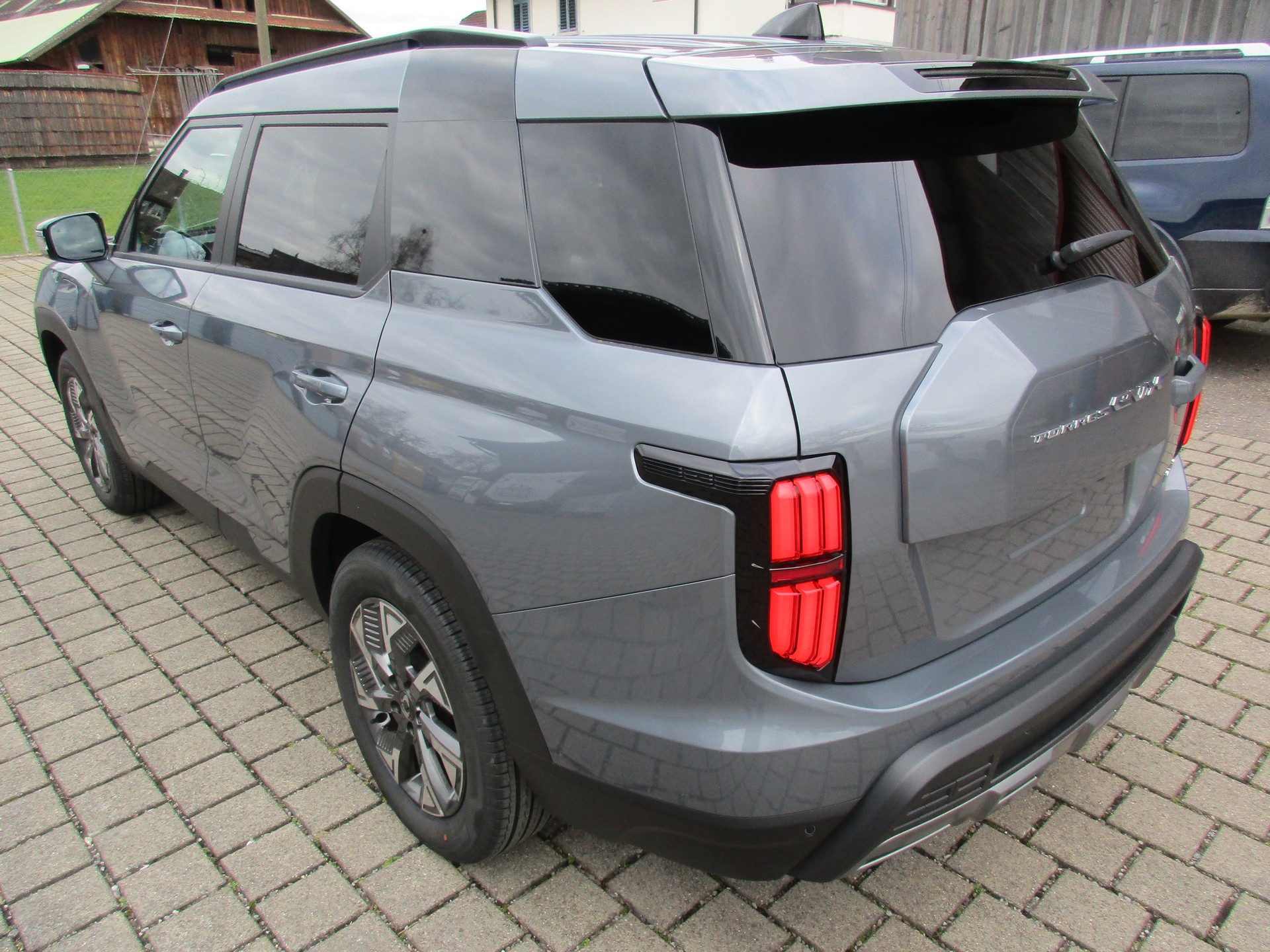 KGM-SsangYong Torres EVX 73 kWh Platinum-image-1