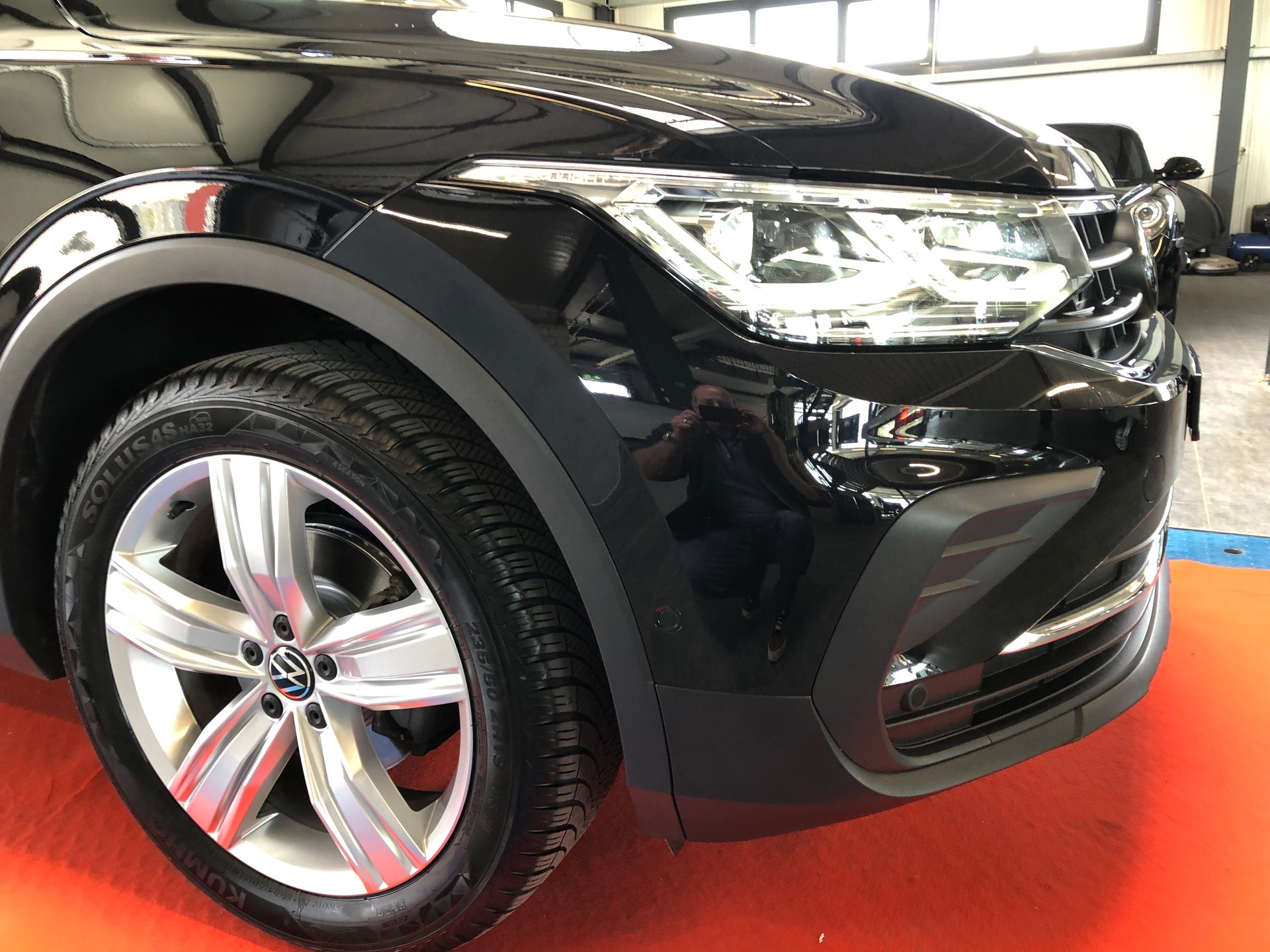 VW Tiguan 2.0 TDI SCR MOVE 4Motion DSG-showroom-element-1