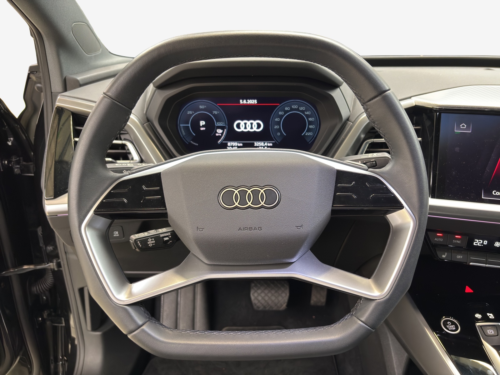 AUDI Q4 e-tron 35-image-10