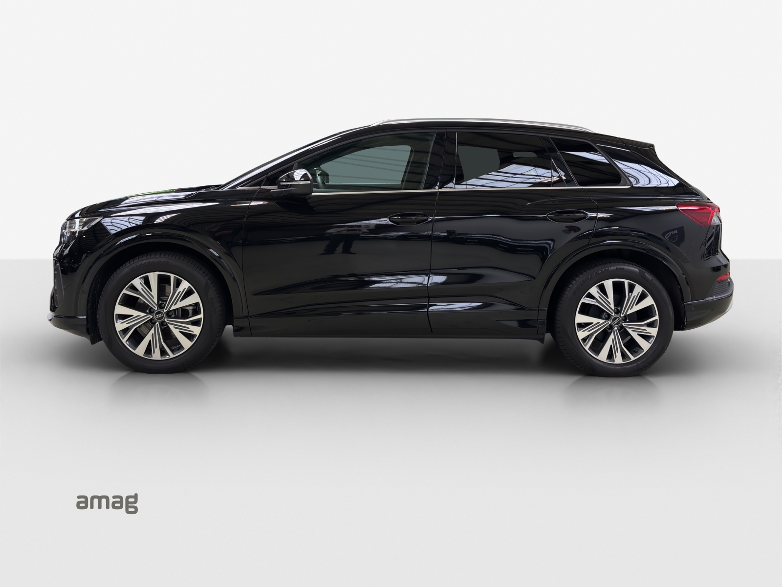 AUDI Q4 e-tron 35-image-2